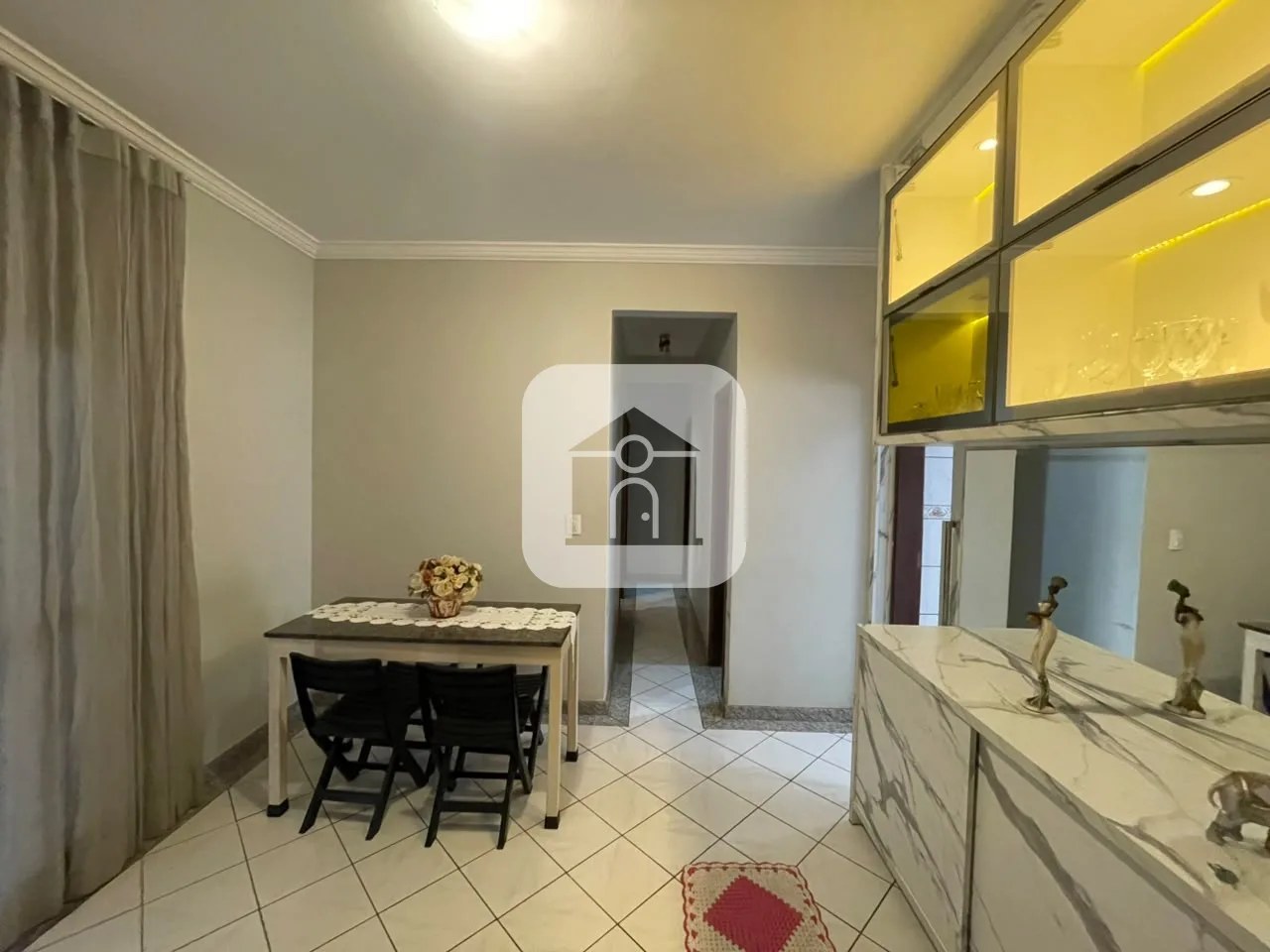 Alugar Apartamento / Padr&atilde;o em Uberl&acirc;ndia R$ 2.600,00 - Foto 4