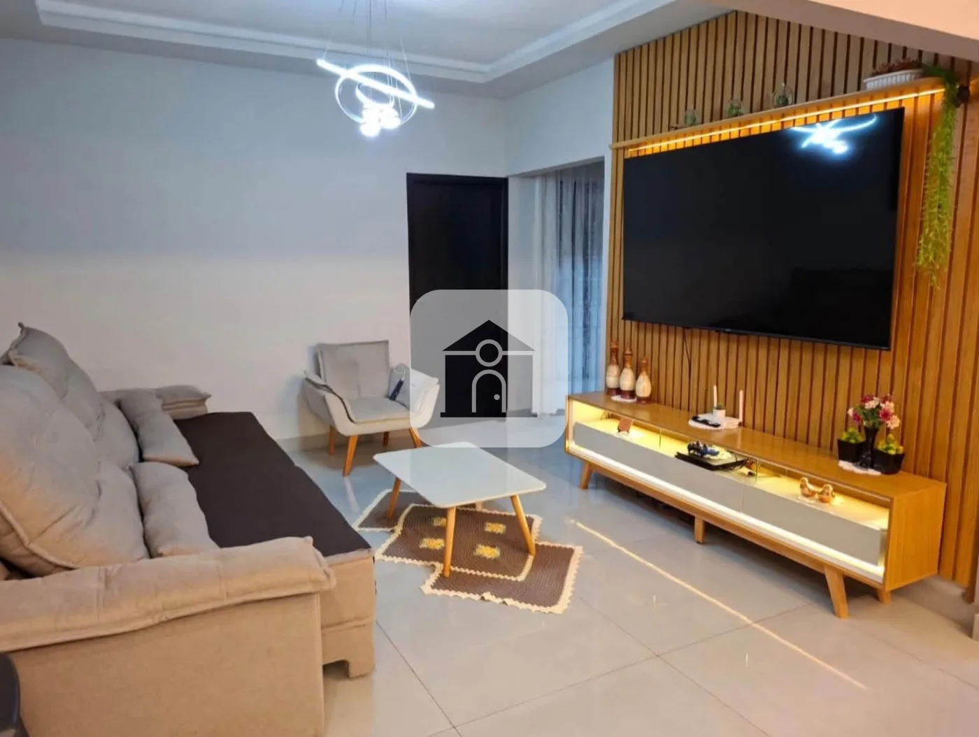 Comprar Casa / Padr&atilde;o em Uberl&acirc;ndia R$ 750.000,00 - Foto 3