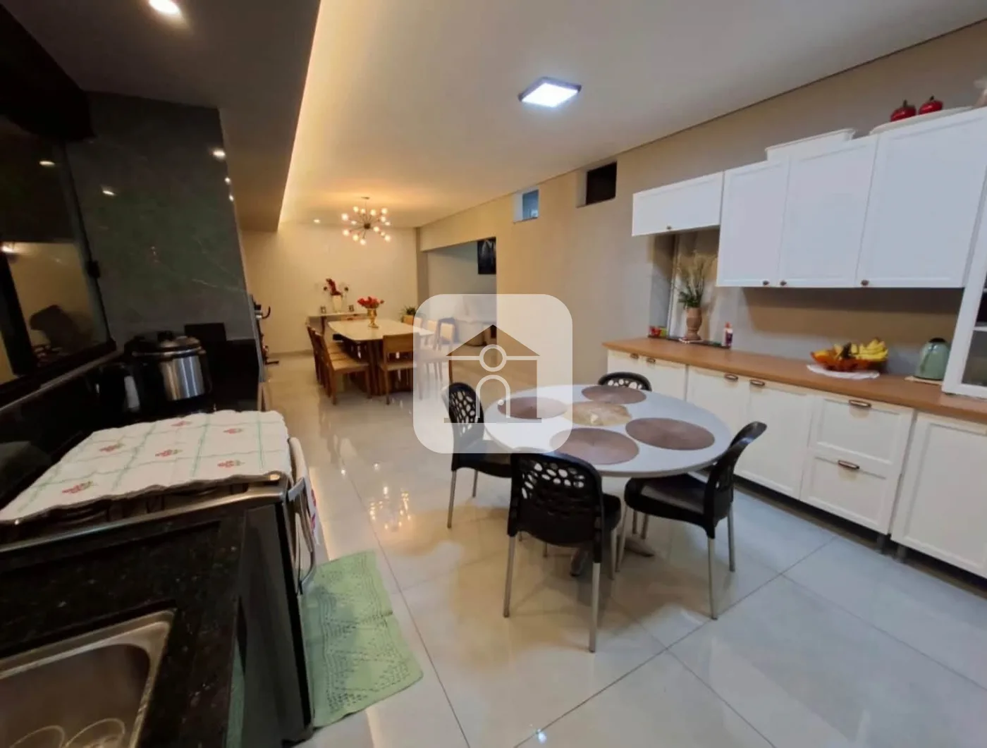 Comprar Casa / Padr&atilde;o em Uberl&acirc;ndia R$ 750.000,00 - Foto 8
