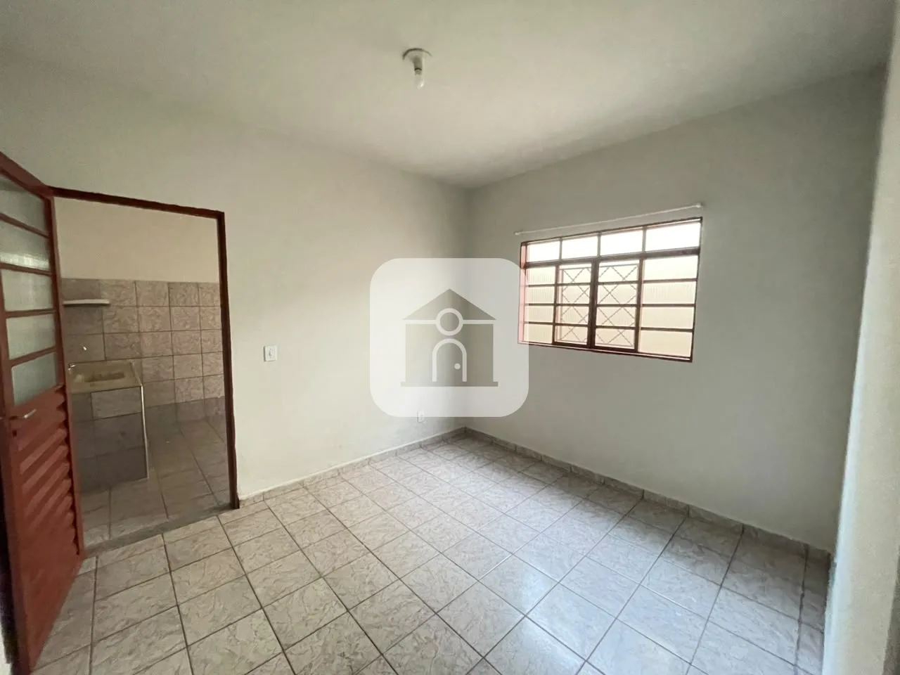 Alugar Casa / Geminada em Uberl&acirc;ndia R$ 1.800,00 - Foto 7