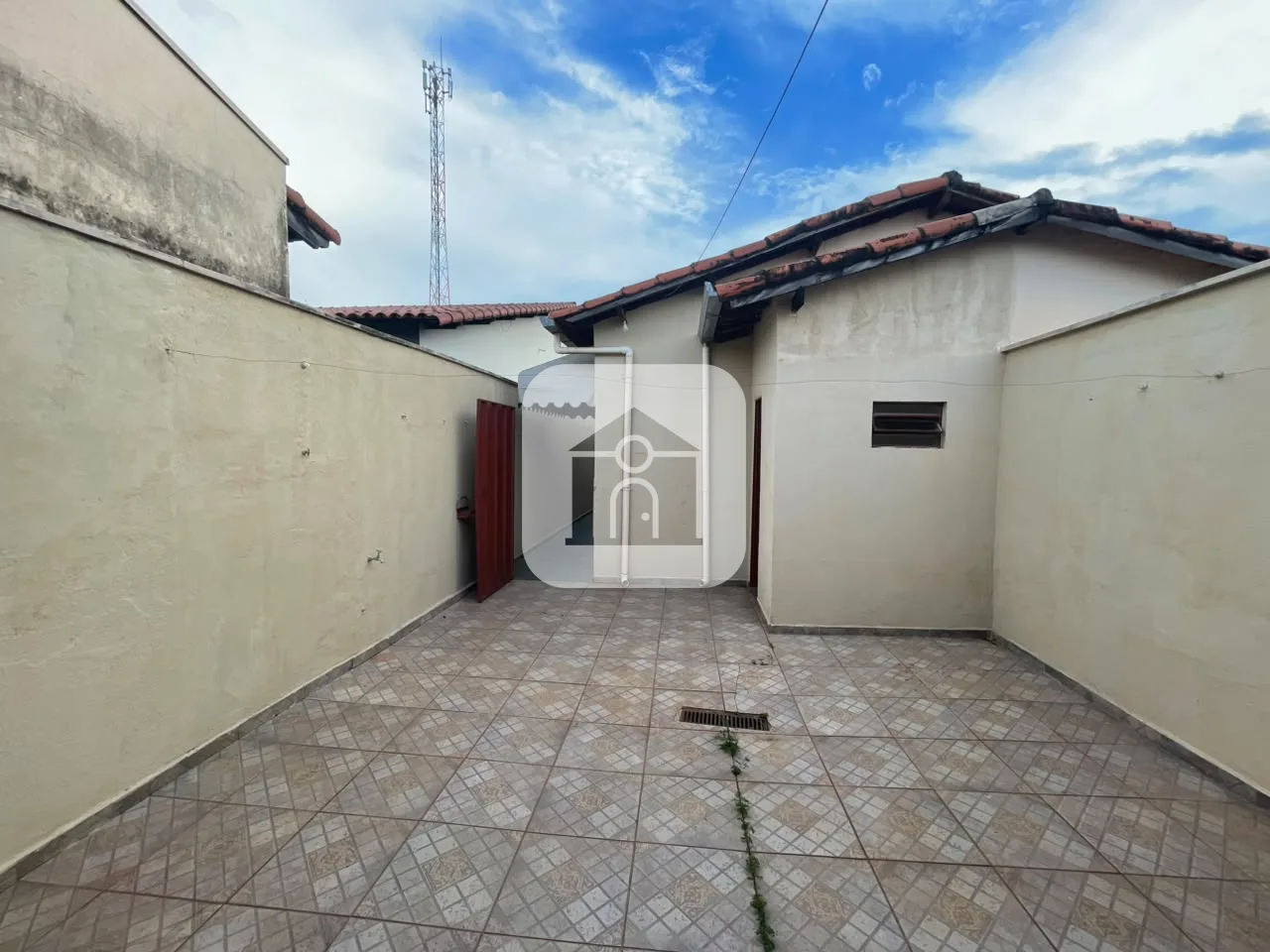 Alugar Casa / Geminada em Uberl&acirc;ndia R$ 1.800,00 - Foto 12