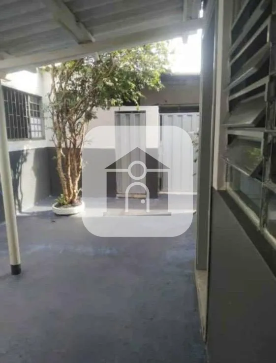 Alugar Casa / Col&ocirc;nia em Uberl&acirc;ndia R$ 1.250,00 - Foto 1