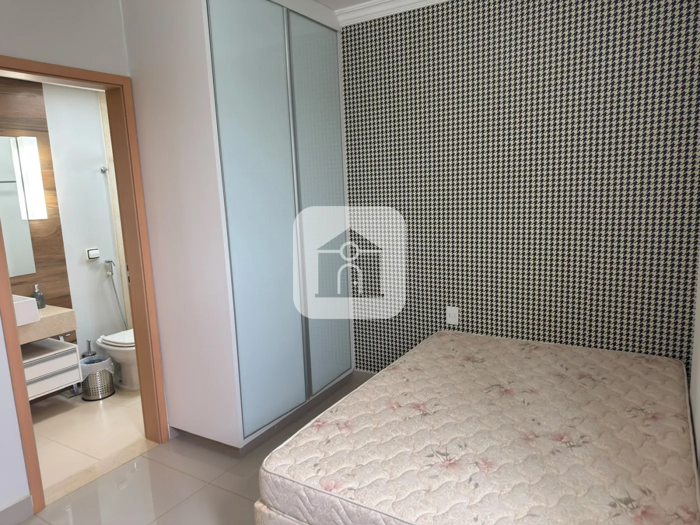 Alugar Apartamento / Padr&atilde;o em Uberl&acirc;ndia R$ 5.400,00 - Foto 18