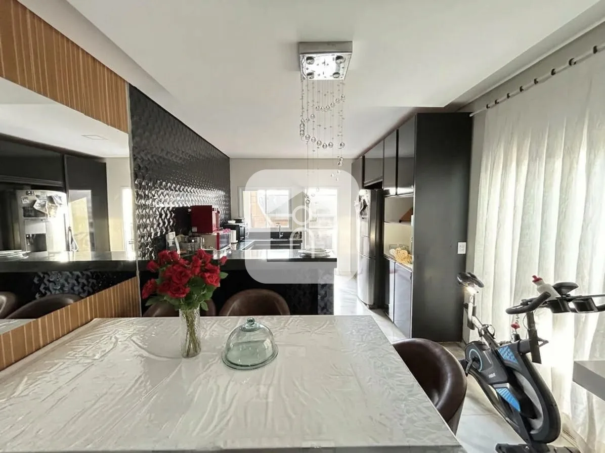 Alugar Casa / Padr&atilde;o em Uberl&acirc;ndia R$ 4.000,00 - Foto 4