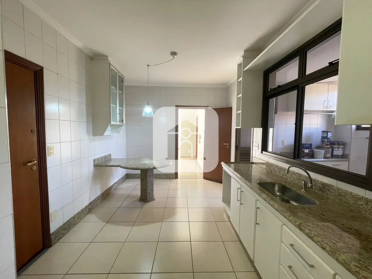 Alugar Apartamento / Padr&atilde;o em Uberl&acirc;ndia R$ 2.700,00 - Foto 6