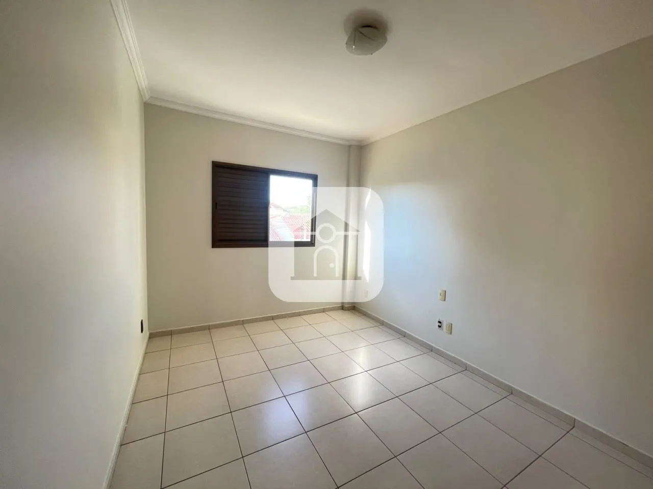 Alugar Apartamento / Padr&atilde;o em Uberl&acirc;ndia R$ 2.700,00 - Foto 16