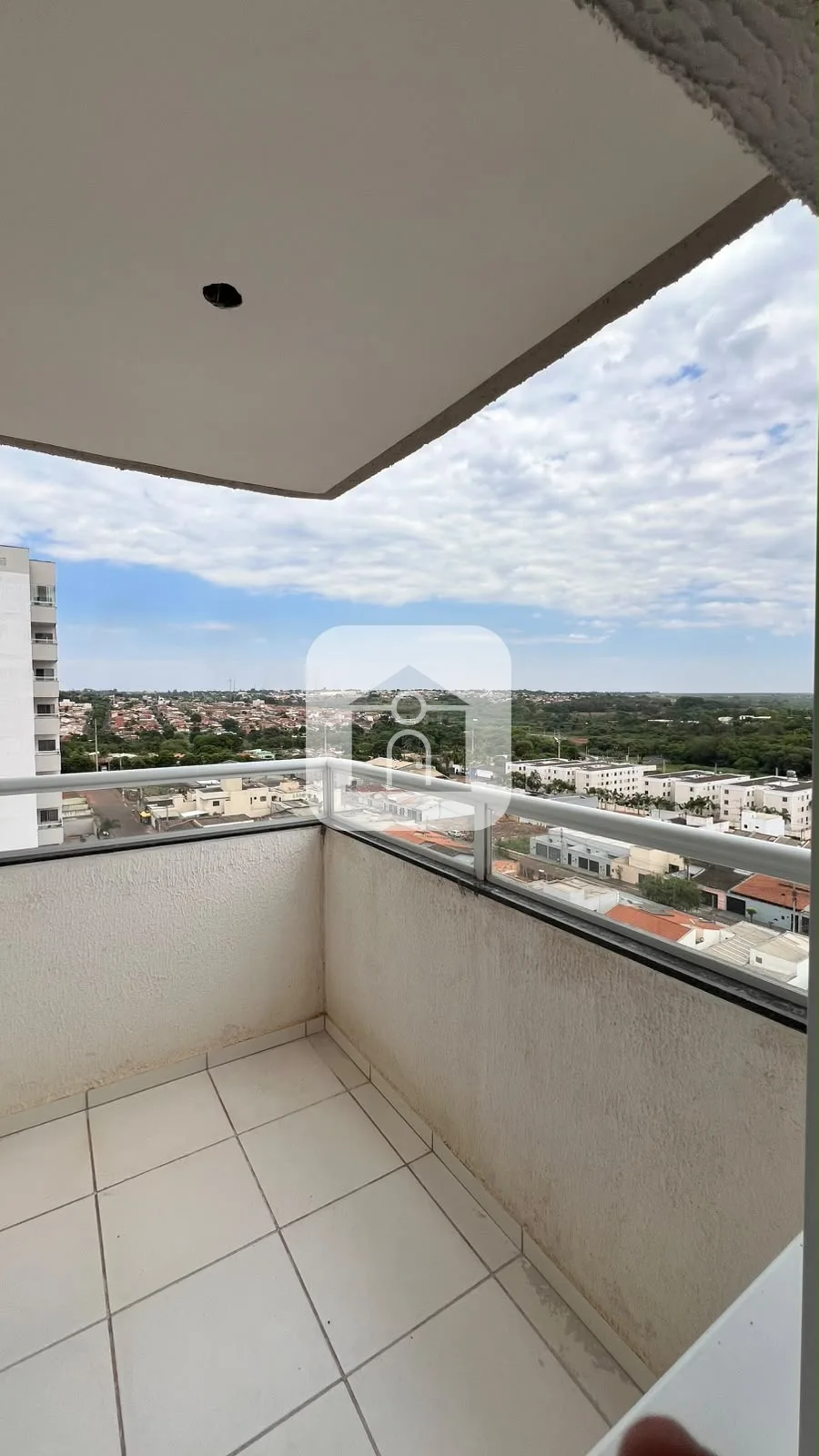 Comprar Apartamento / Padr&atilde;o em Uberl&acirc;ndia R$ 250.000,00 - Foto 1