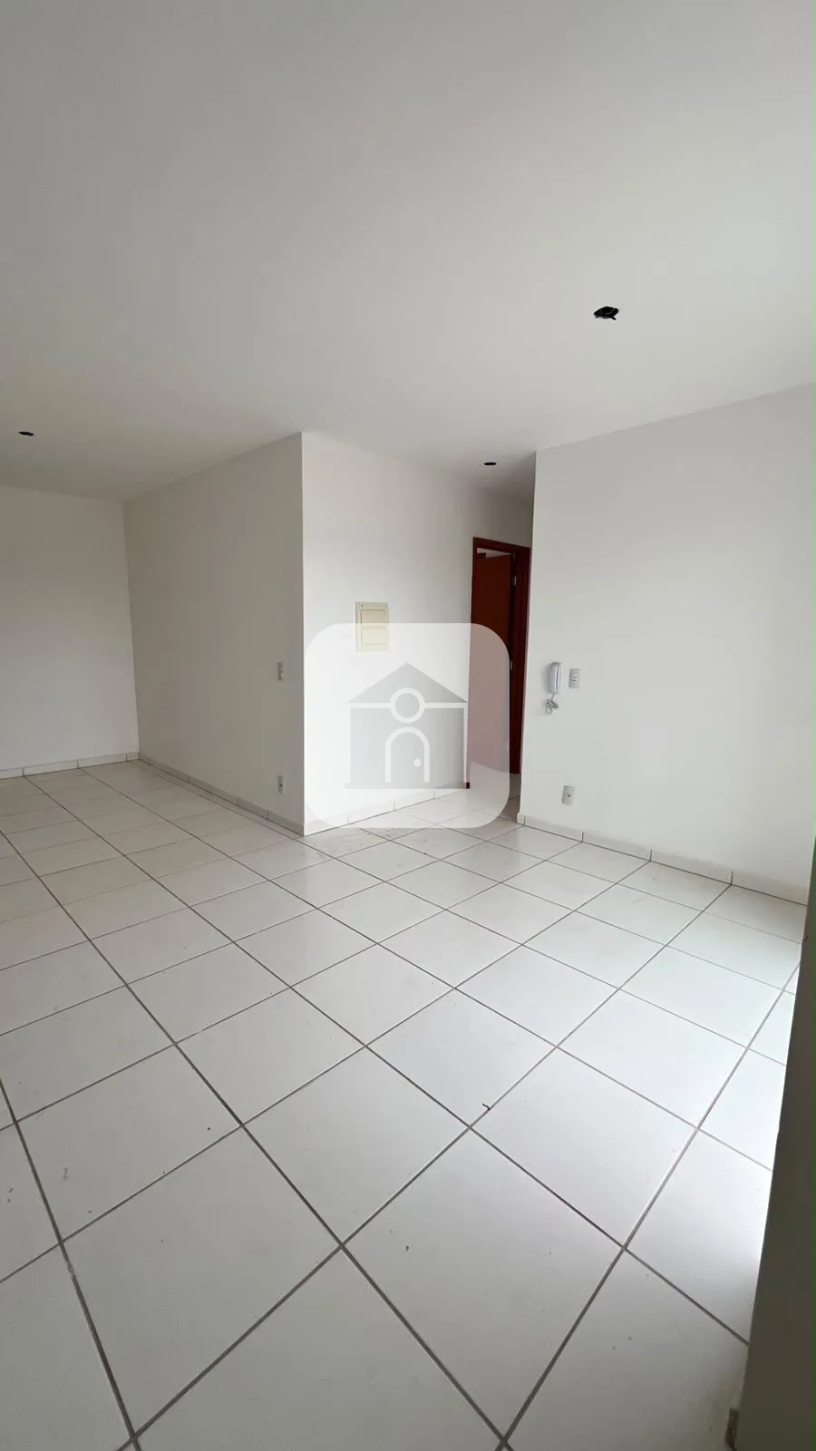 Comprar Apartamento / Padr&atilde;o em Uberl&acirc;ndia R$ 250.000,00 - Foto 2