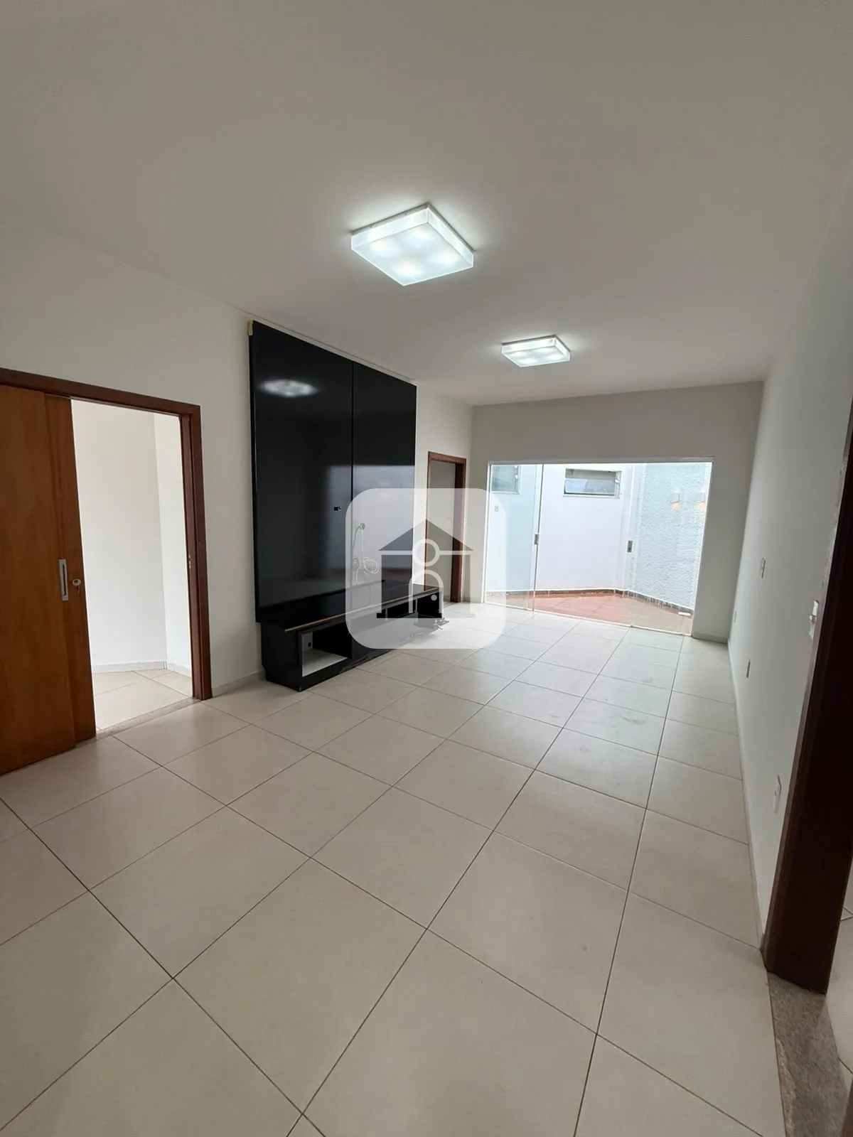 Alugar Casa / Padr&atilde;o em Araguari R$ 3.500,00 - Foto 6