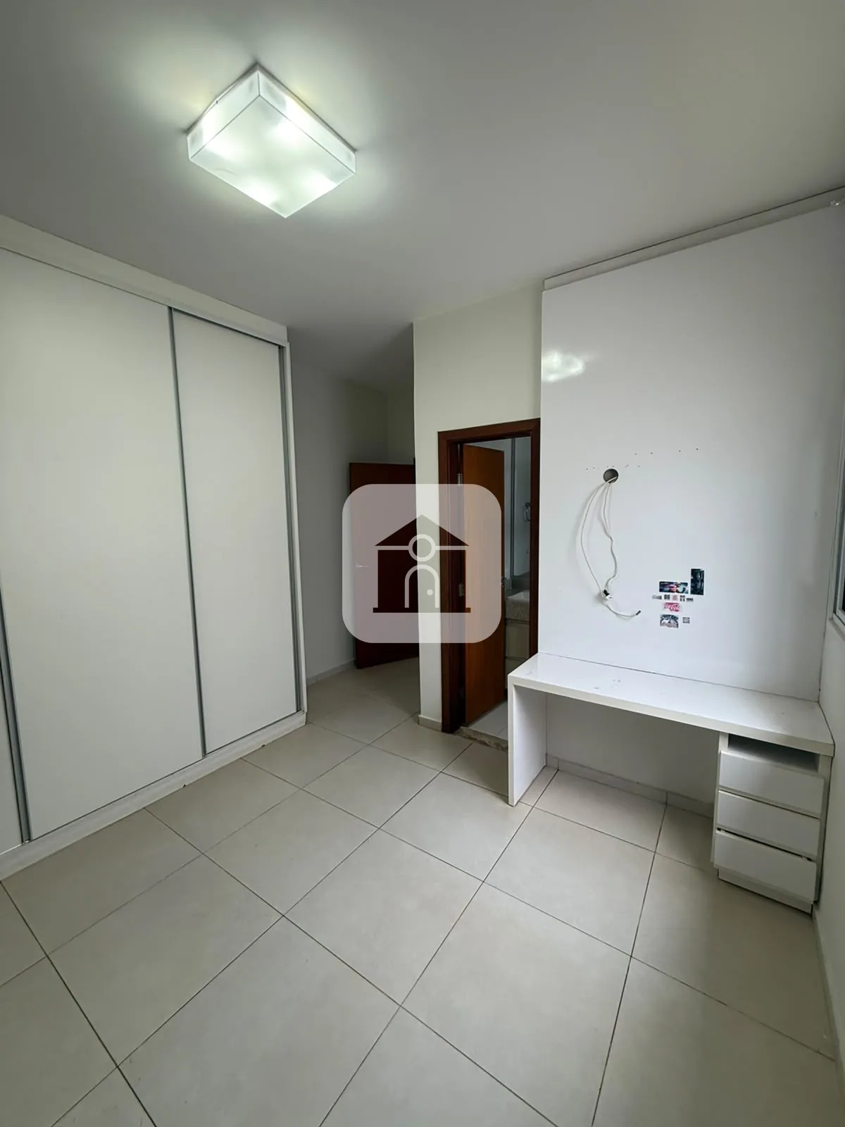 Alugar Casa / Padr&atilde;o em Araguari R$ 3.500,00 - Foto 13
