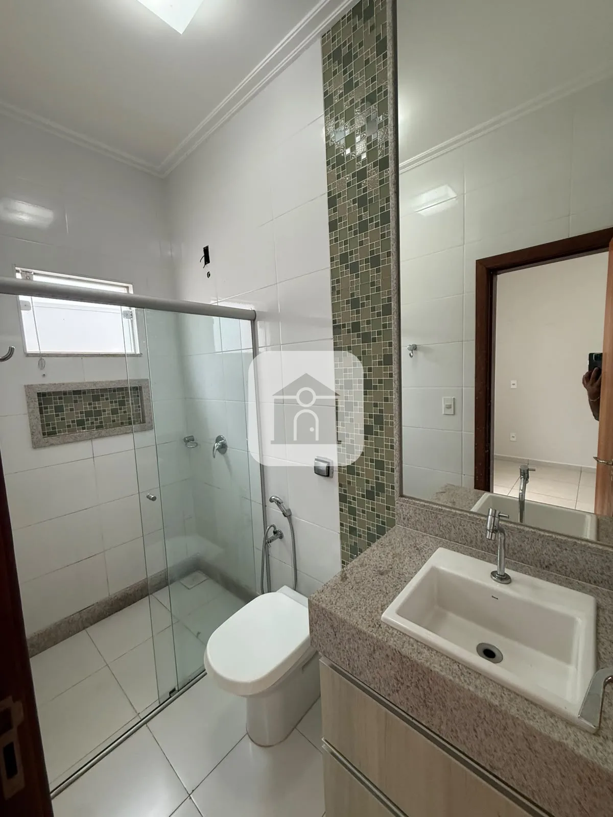 Alugar Casa / Padr&atilde;o em Araguari R$ 3.500,00 - Foto 18