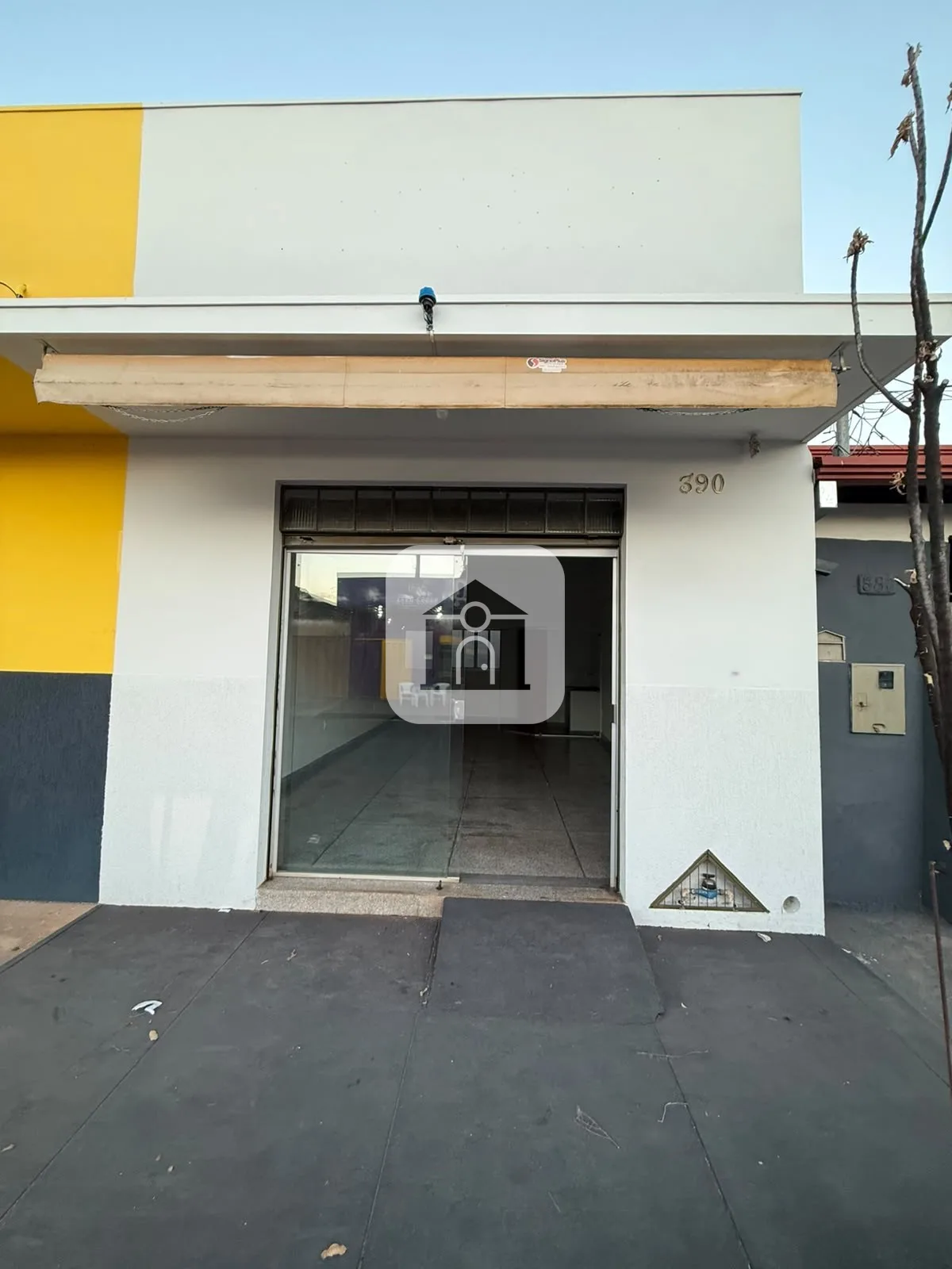 Alugar Comercial / C&ocirc;modo em Araguari R$ 1.200,00 - Foto 2