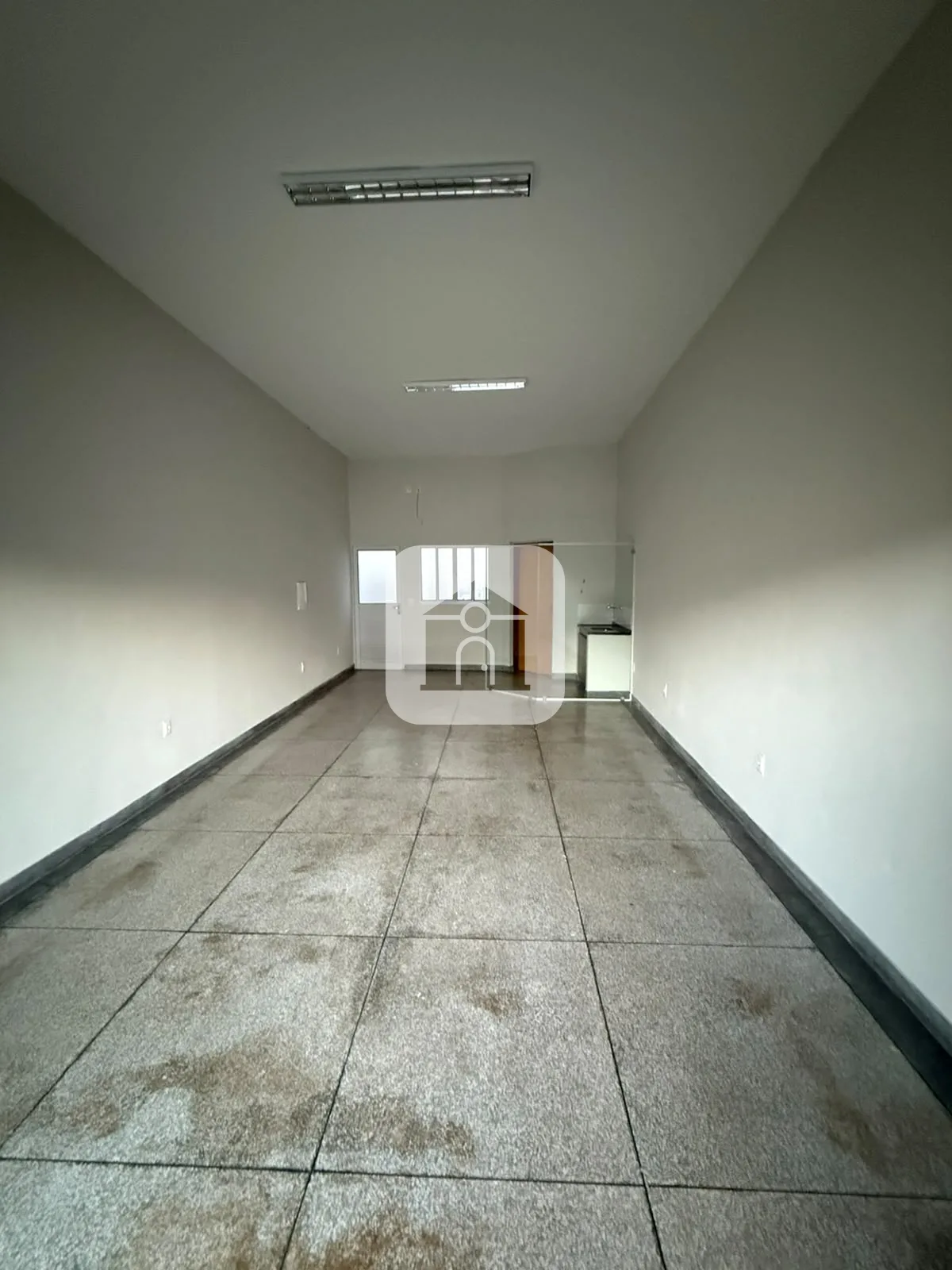 Alugar Comercial / C&ocirc;modo em Araguari R$ 1.200,00 - Foto 3