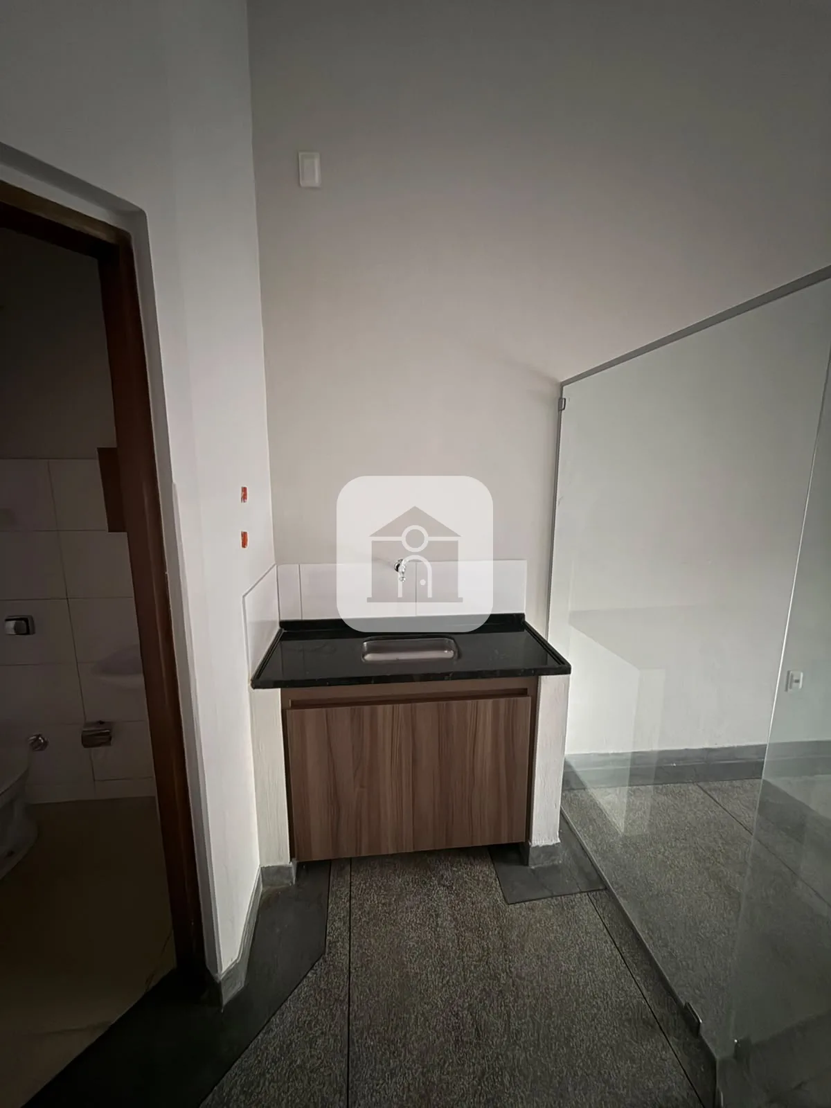 Alugar Comercial / C&ocirc;modo em Araguari R$ 1.200,00 - Foto 5
