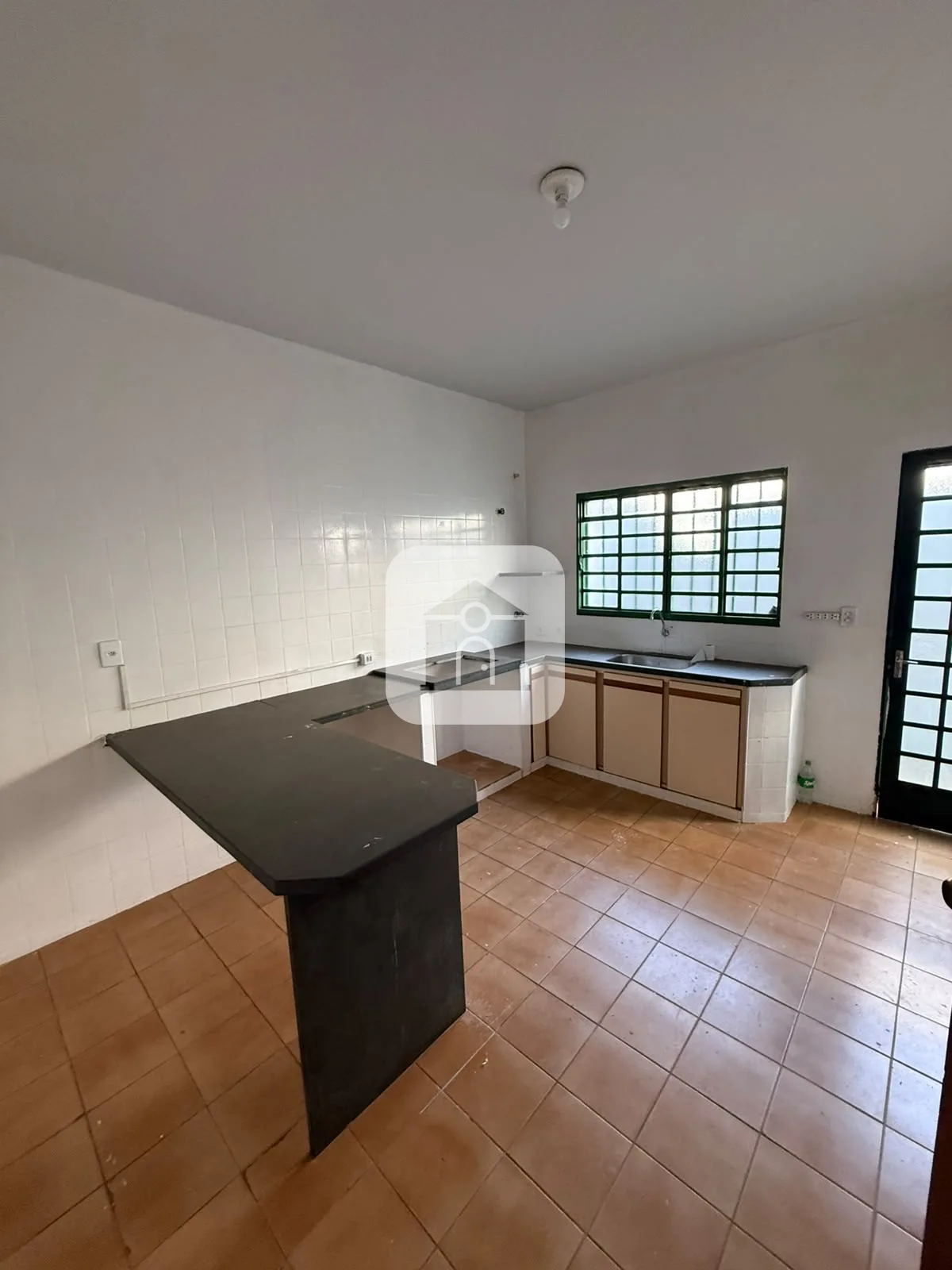 Comprar Casa / Padr&atilde;o em Araguari R$ 450.000,00 - Foto 13