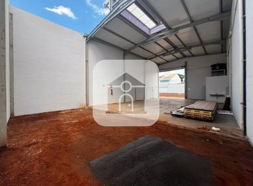 Alugar Comercial / Galp&atilde;o em Uberl&acirc;ndia R$ 5.500,00 - Foto 3