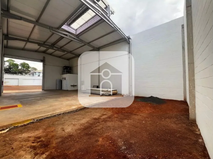 Alugar Comercial / Galp&atilde;o em Uberl&acirc;ndia R$ 5.500,00 - Foto 4