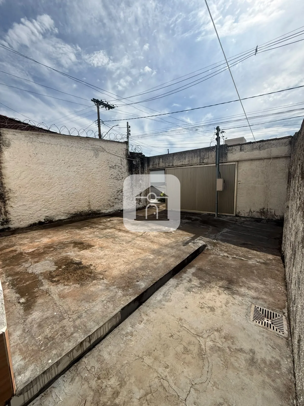 Alugar Casa / Padr&atilde;o em Araguari R$ 900,00 - Foto 3