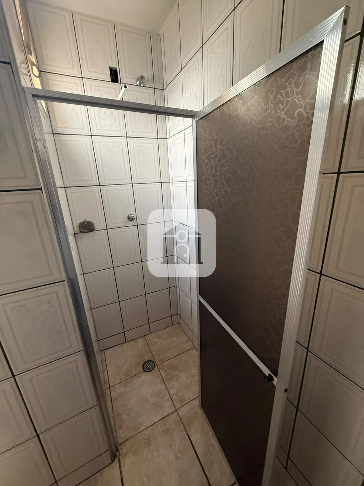Alugar Casa / Padr&atilde;o em Araguari R$ 900,00 - Foto 13