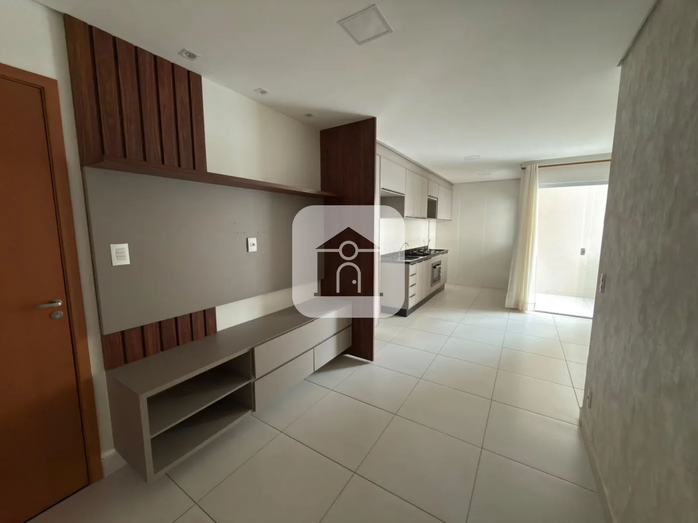 Alugar Apartamento / Padr&atilde;o em Uberl&acirc;ndia R$ 1.800,00 - Foto 1