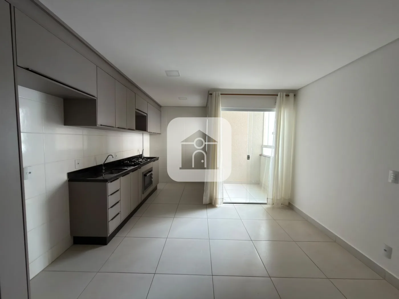 Alugar Apartamento / Padr&atilde;o em Uberl&acirc;ndia R$ 1.800,00 - Foto 5