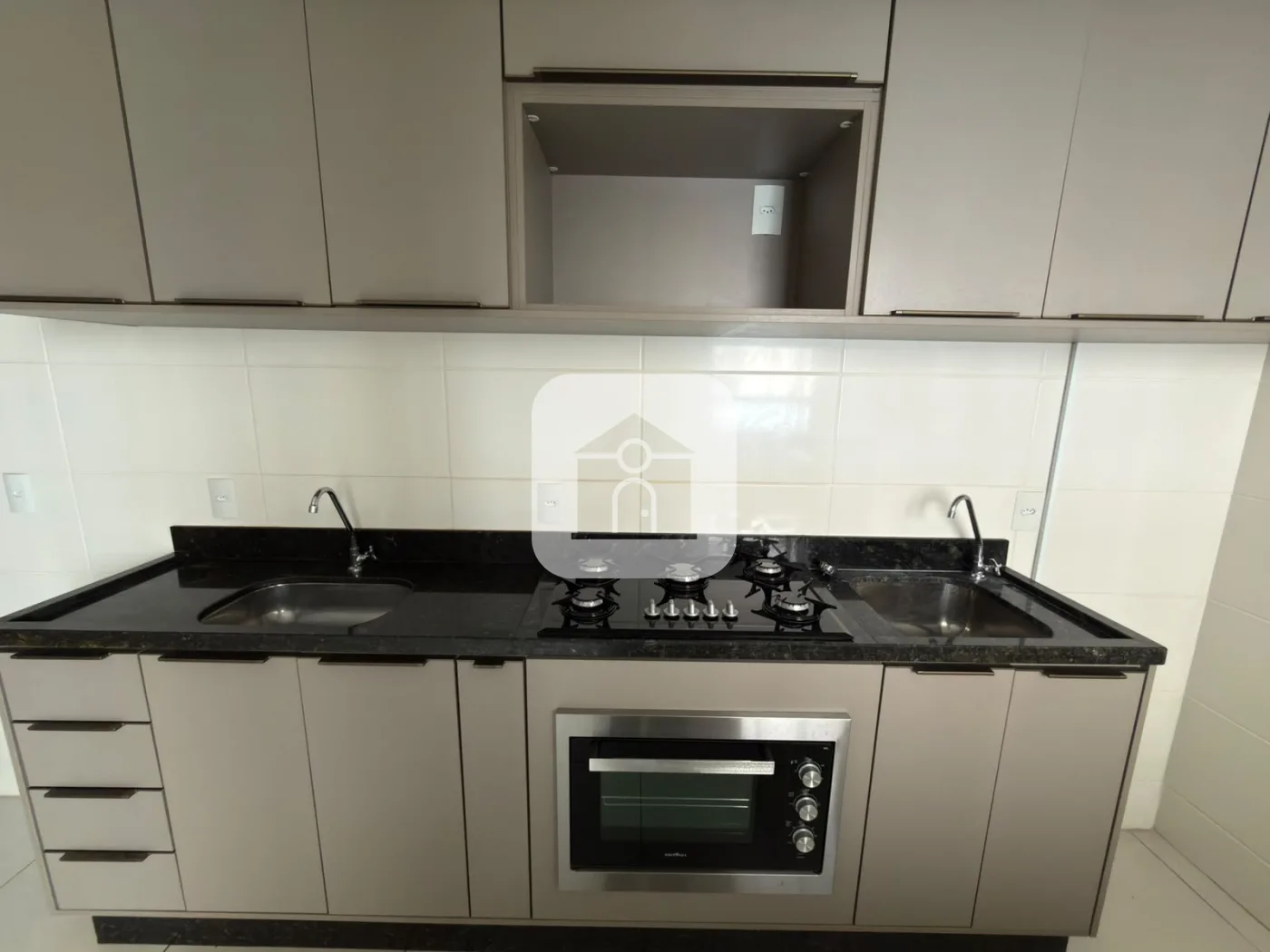 Alugar Apartamento / Padr&atilde;o em Uberl&acirc;ndia R$ 1.800,00 - Foto 8