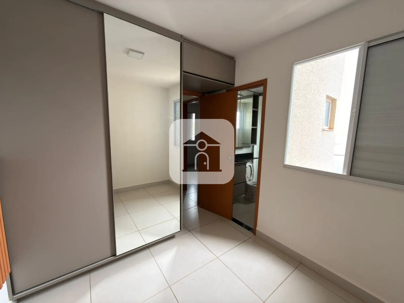 Alugar Apartamento / Padr&atilde;o em Uberl&acirc;ndia R$ 1.800,00 - Foto 14