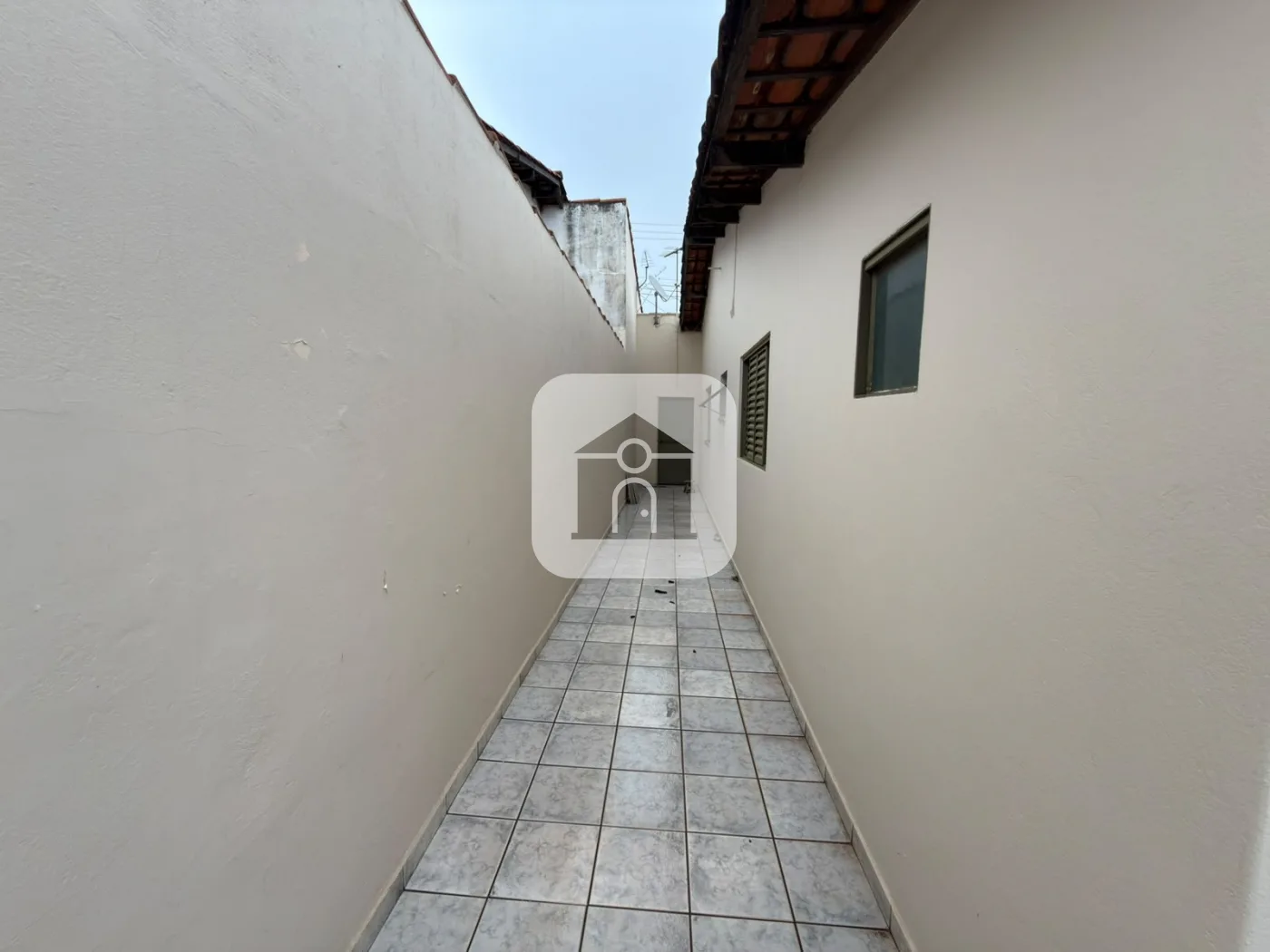 Alugar Casa / Padr&atilde;o em Uberl&acirc;ndia R$ 3.000,00 - Foto 23