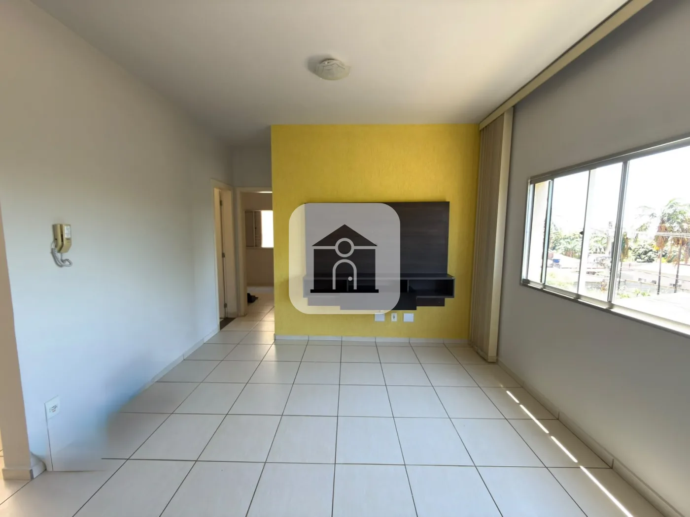 Alugar Apartamento / Padr&atilde;o em Uberlandia R$ 1.400,00 - Foto 1