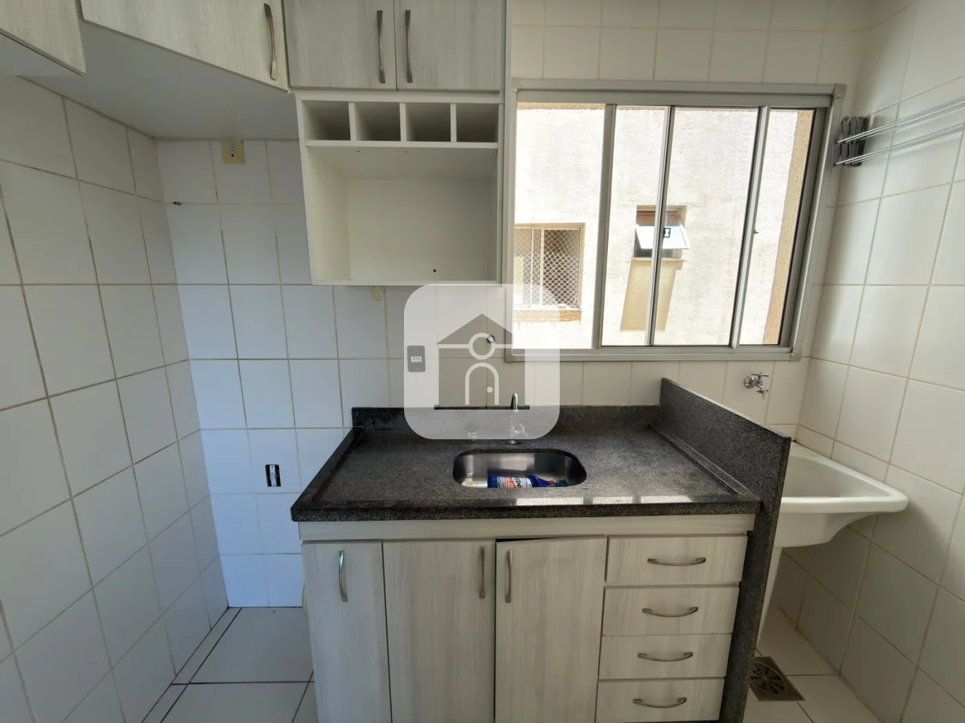 Alugar Apartamento / Padr&atilde;o em Uberlandia R$ 1.400,00 - Foto 6