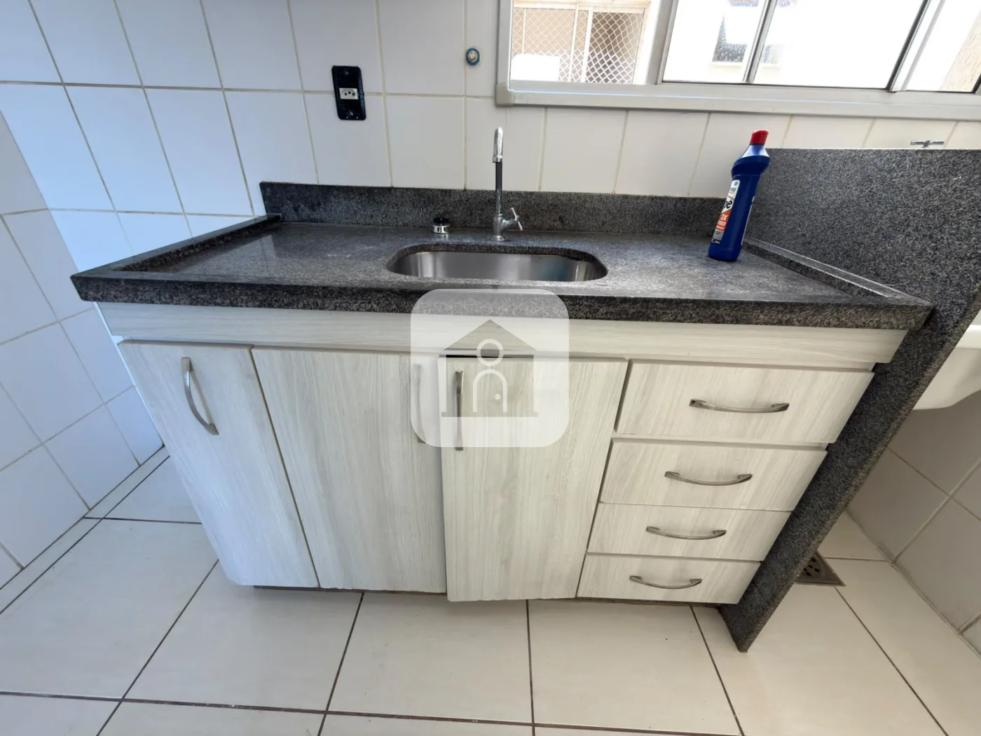 Alugar Apartamento / Padr&atilde;o em Uberlandia R$ 1.400,00 - Foto 8