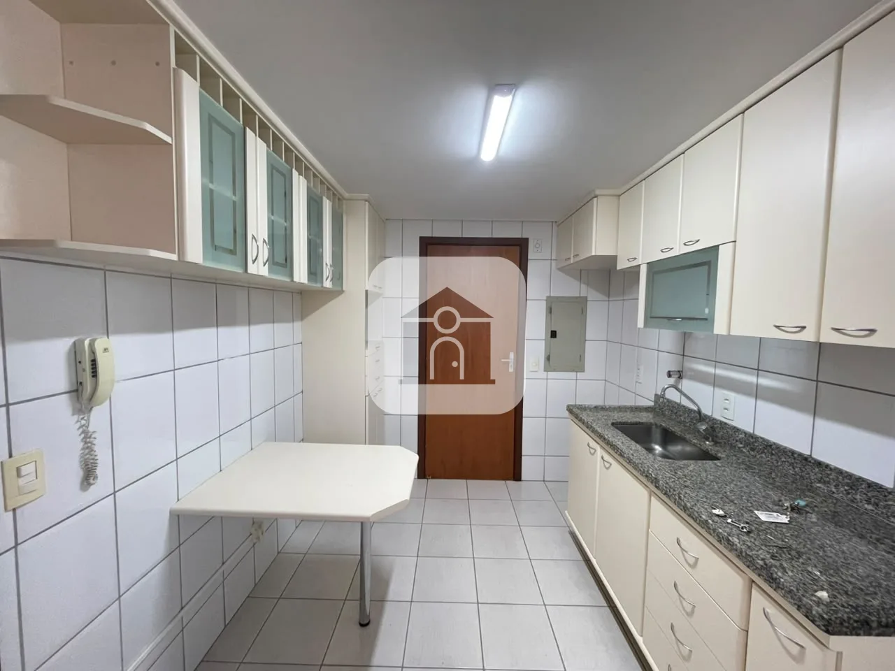 Alugar Apartamento / Padr&atilde;o em Uberlandia R$ 2.900,00 - Foto 4