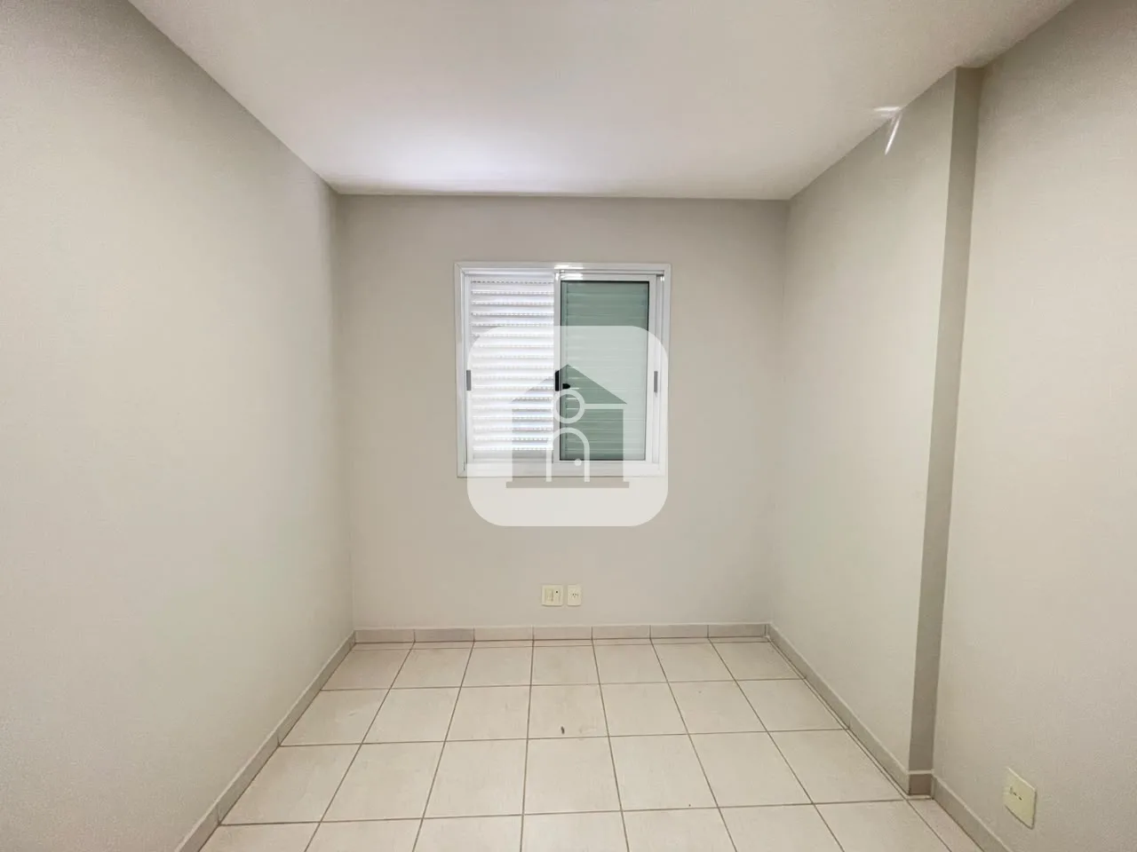 Alugar Apartamento / Padr&atilde;o em Uberlandia R$ 2.900,00 - Foto 12