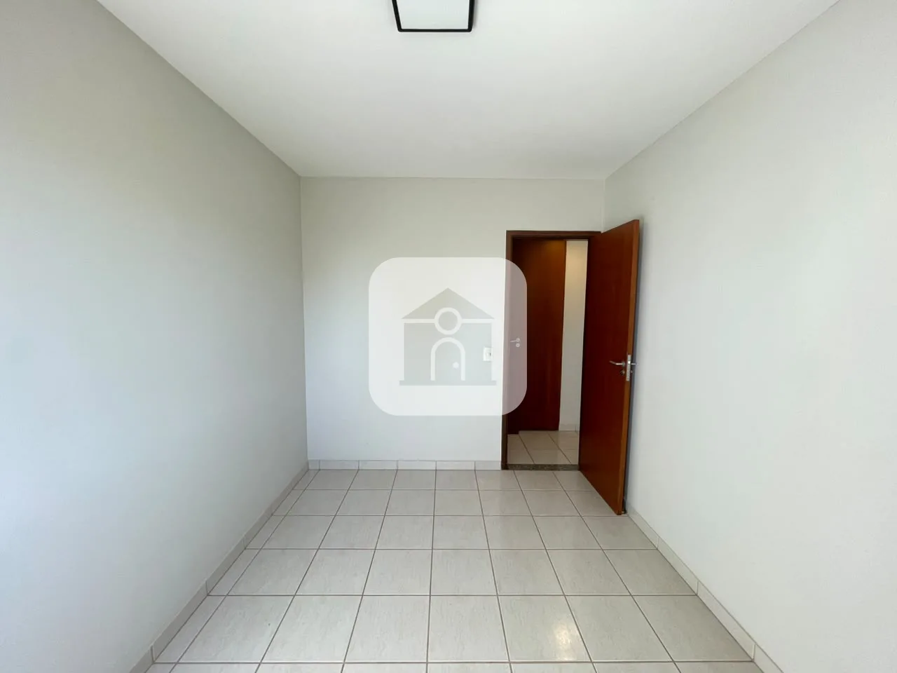 Alugar Apartamento / Padr&atilde;o em Uberlandia R$ 2.900,00 - Foto 13
