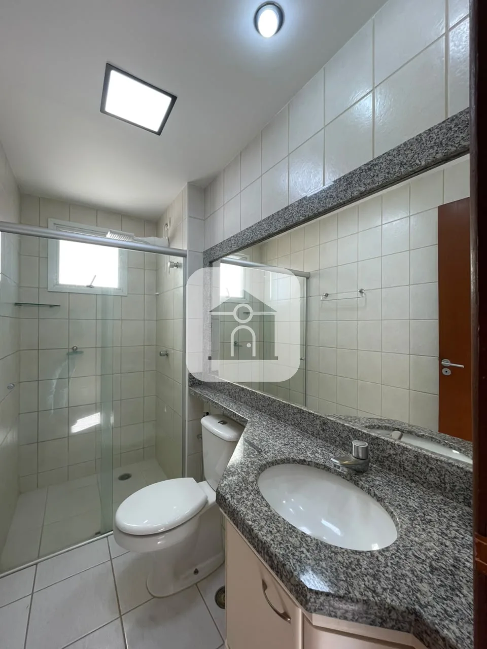 Alugar Apartamento / Padr&atilde;o em Uberlandia R$ 2.900,00 - Foto 17