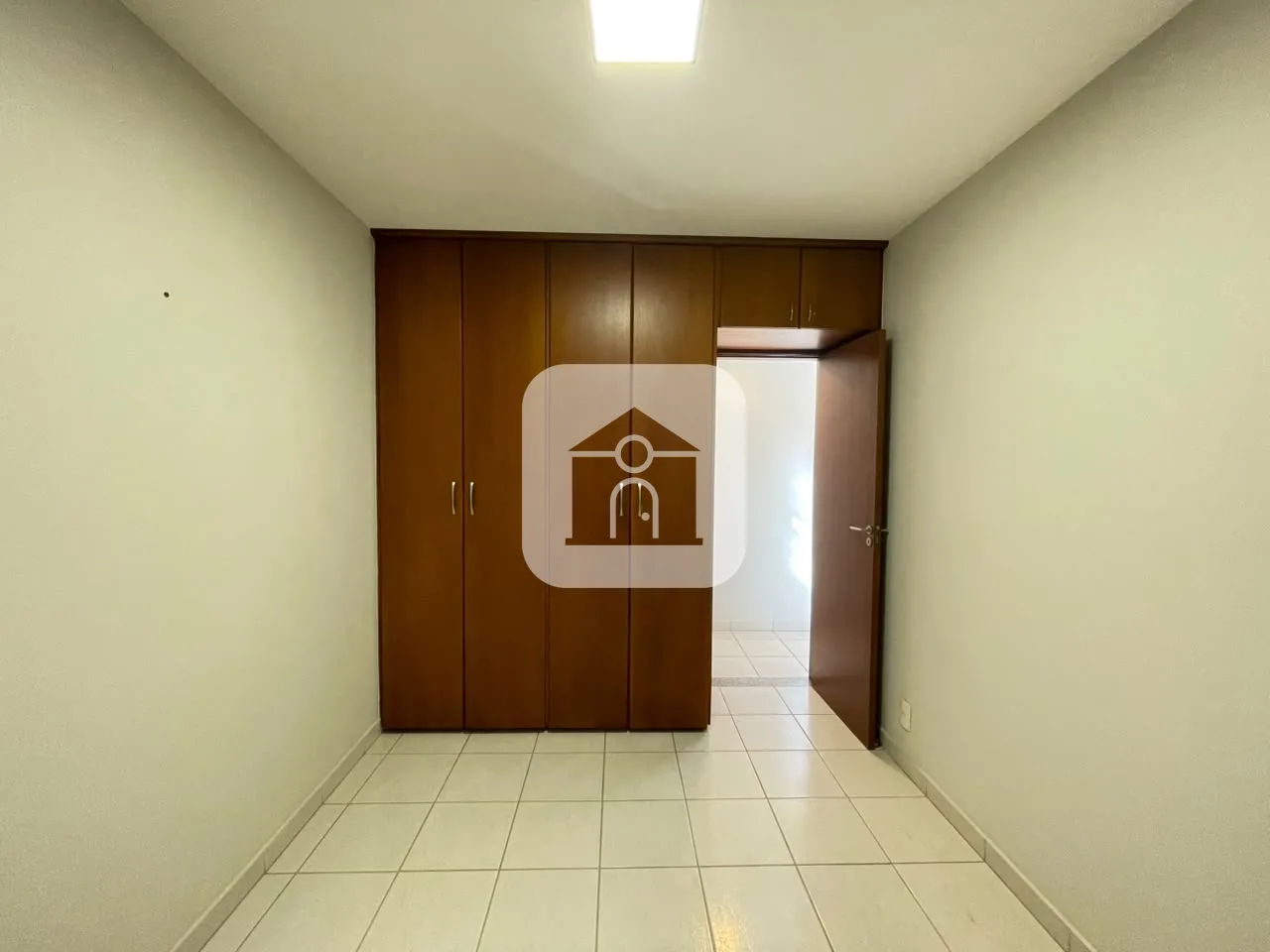 Alugar Apartamento / Padr&atilde;o em Uberlandia R$ 2.900,00 - Foto 14