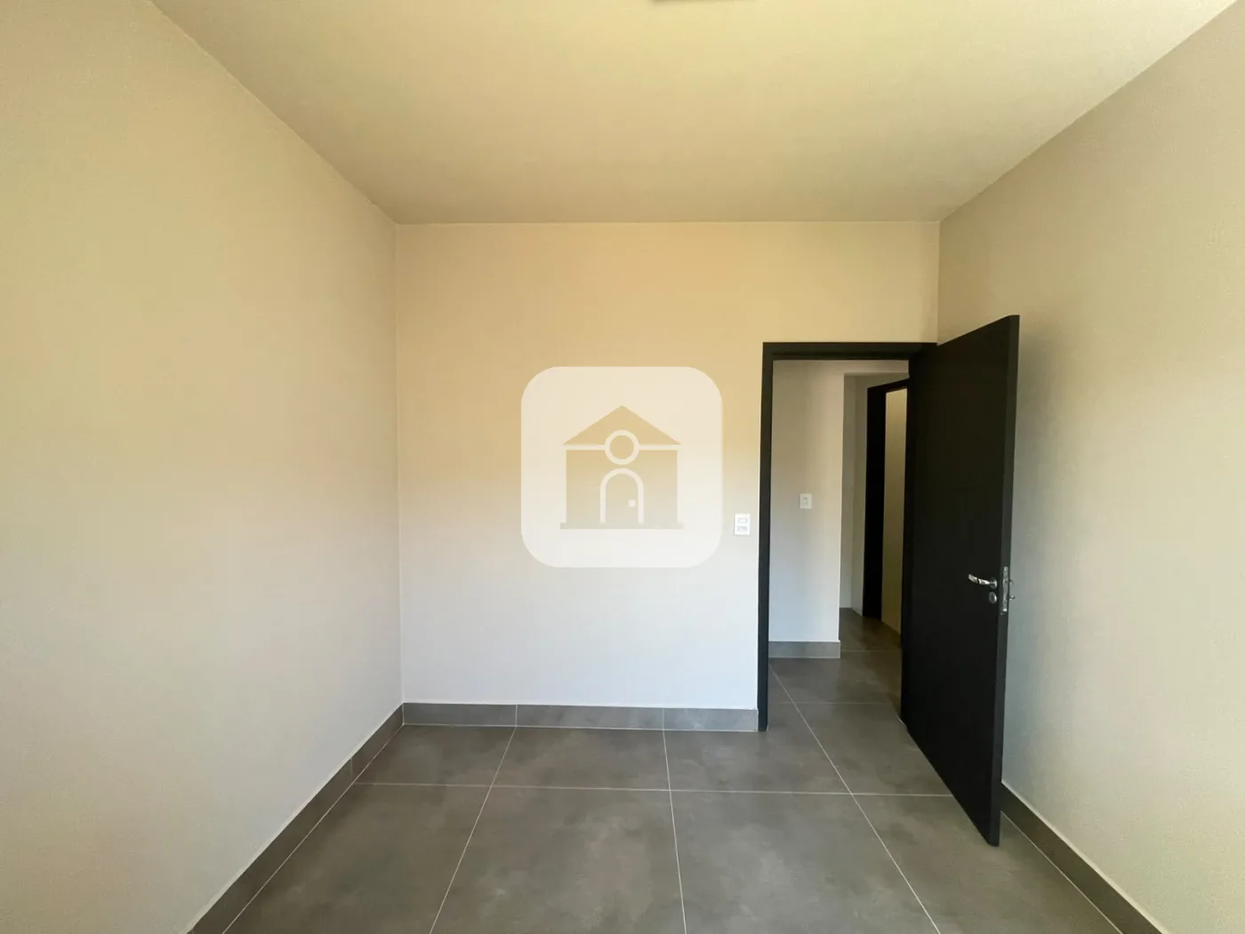 Alugar Casa / Padr&atilde;o em Uberl&acirc;ndia R$ 6.000,00 - Foto 13