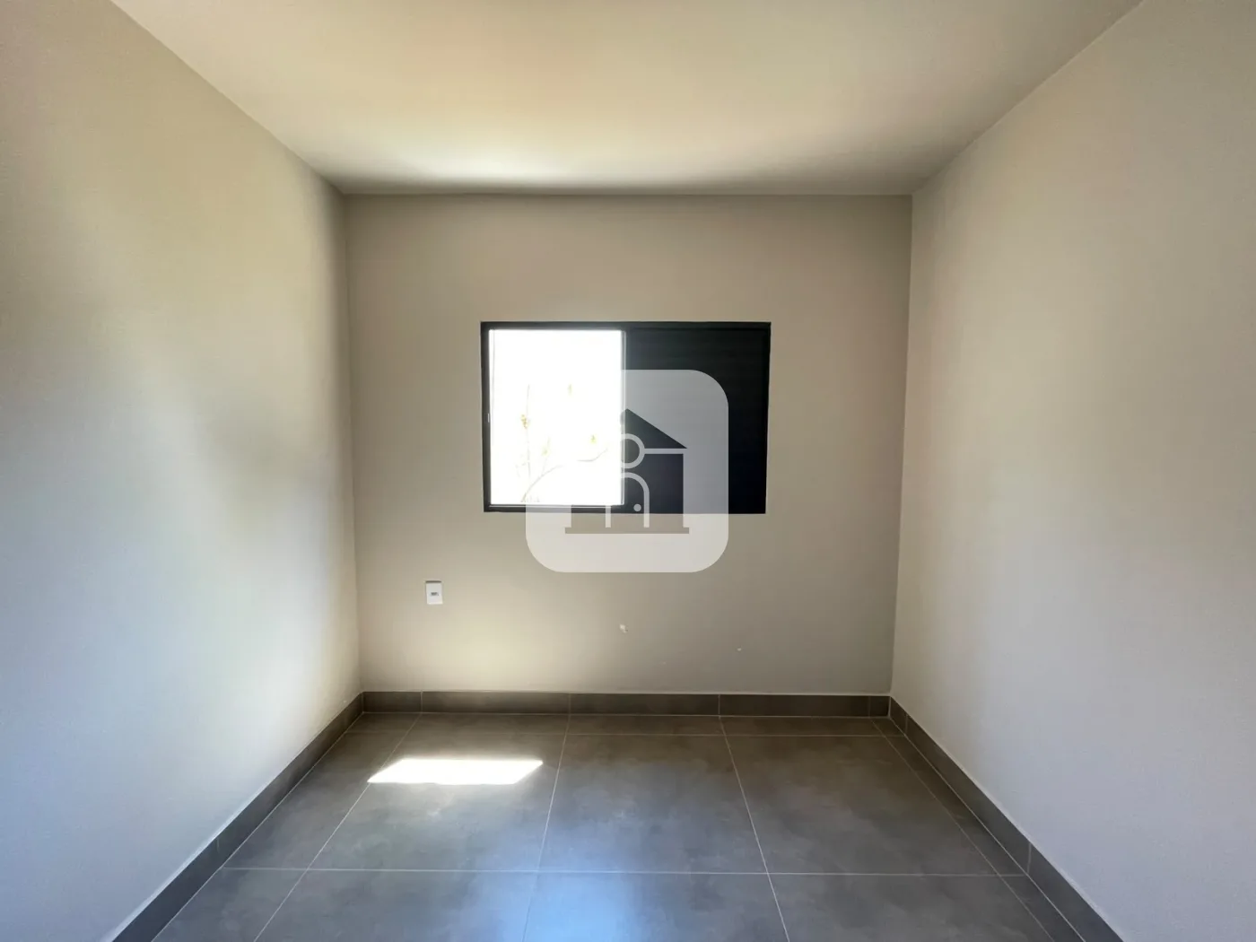 Alugar Casa / Padr&atilde;o em Uberl&acirc;ndia R$ 6.000,00 - Foto 15