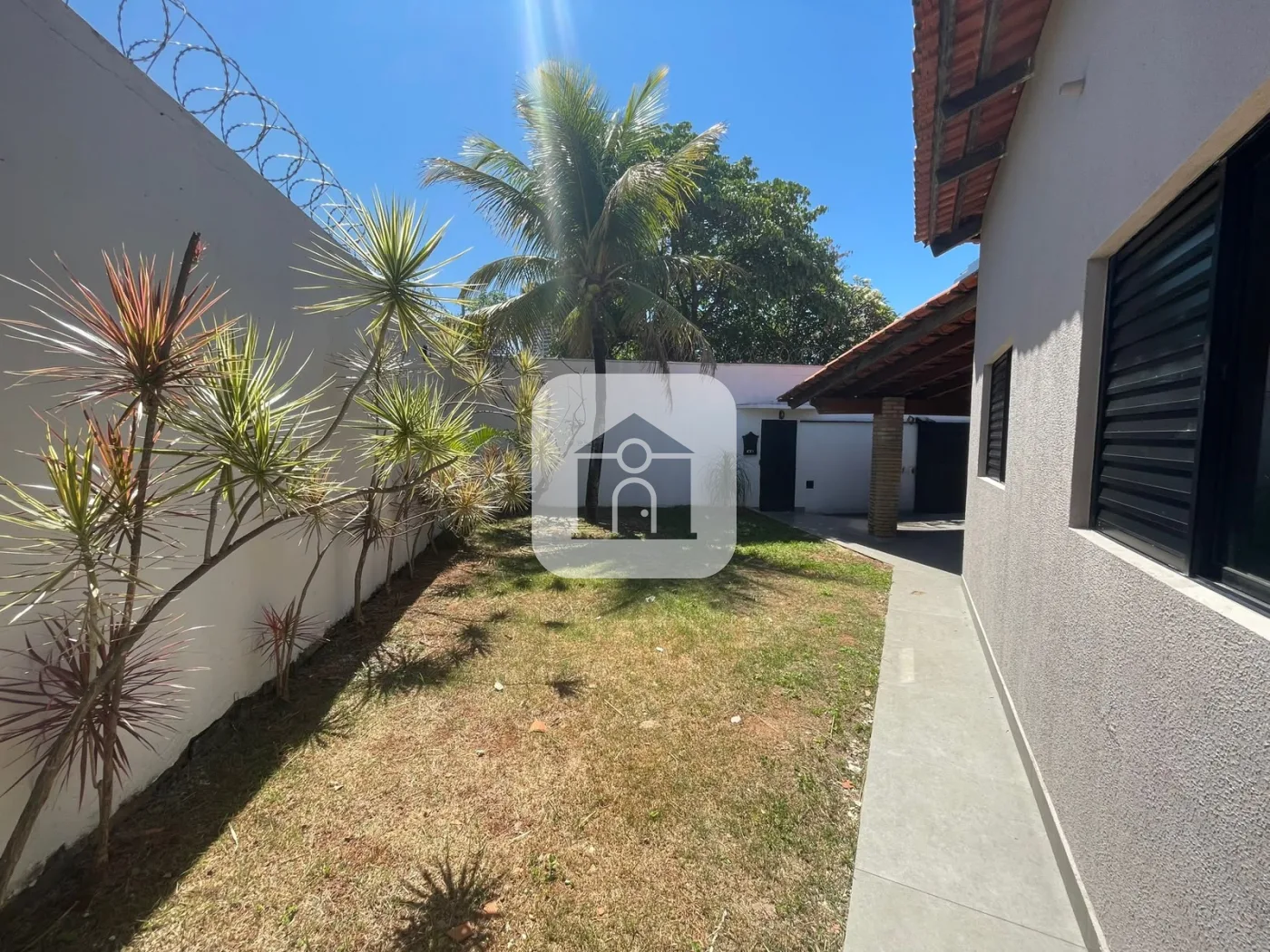Alugar Casa / Padr&atilde;o em Uberl&acirc;ndia R$ 6.000,00 - Foto 21