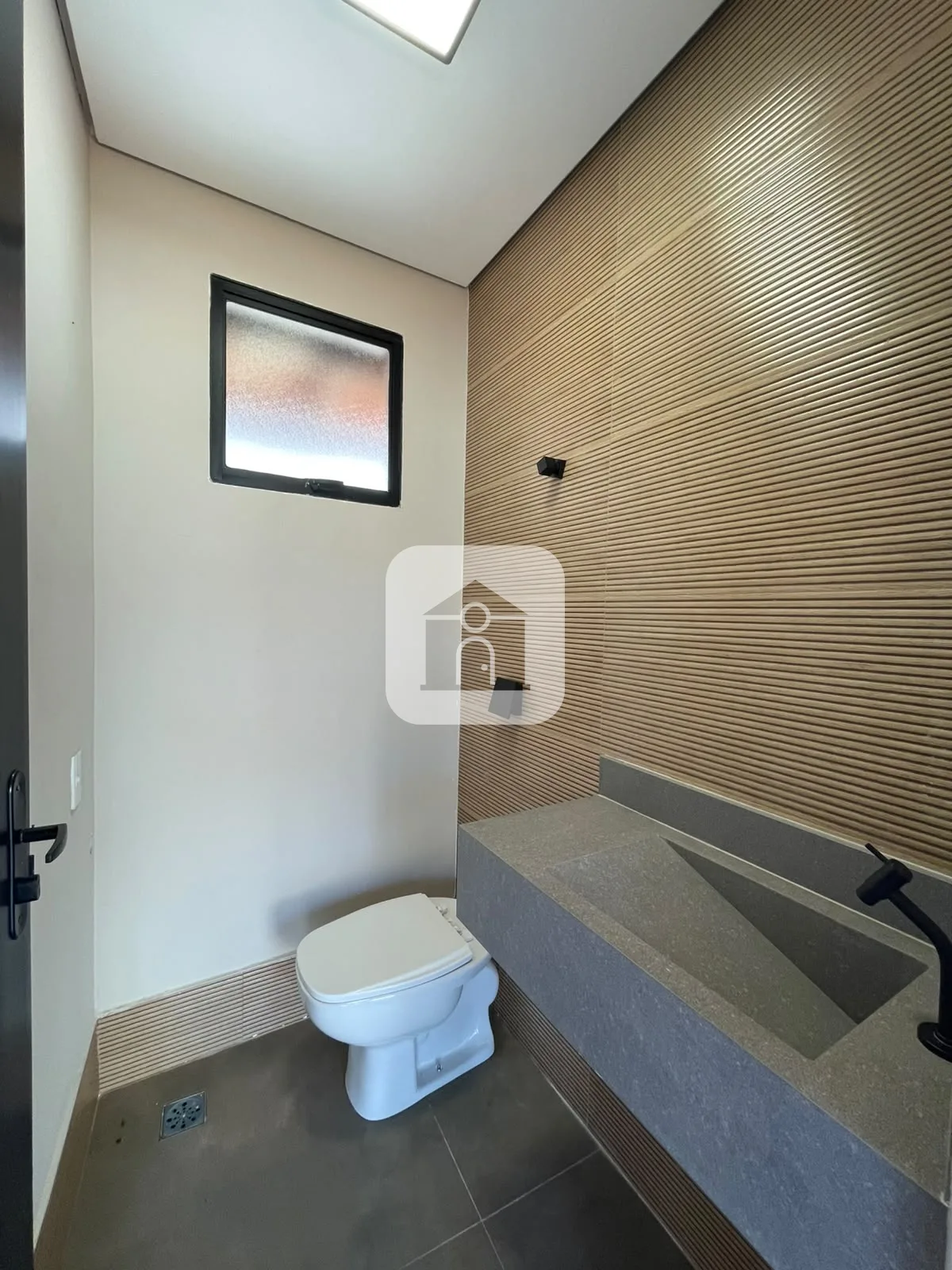 Alugar Casa / Padr&atilde;o em Uberl&acirc;ndia R$ 6.000,00 - Foto 20