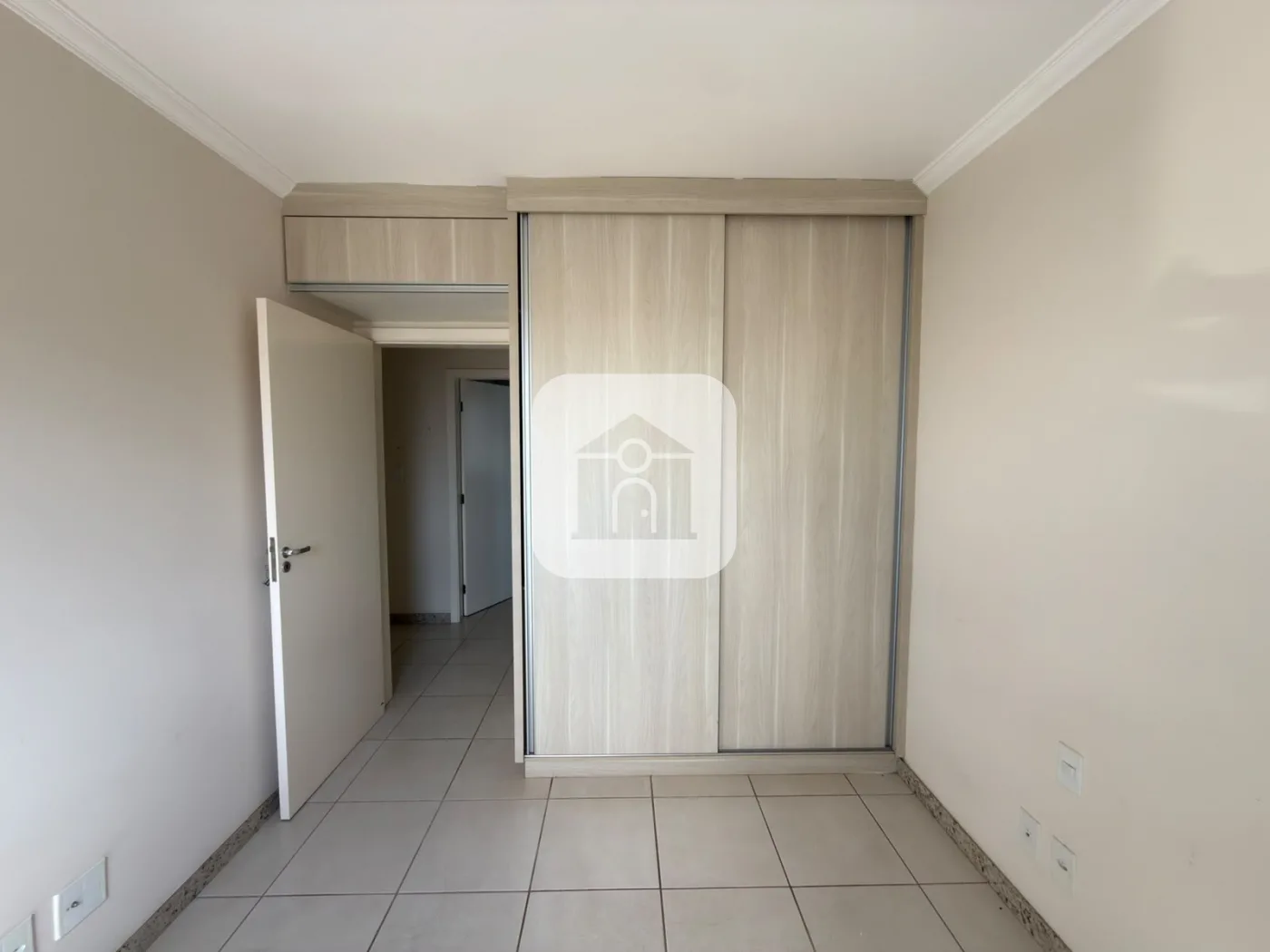 Alugar Apartamento / Padr&atilde;o em Uberl&acirc;ndia R$ 2.700,00 - Foto 16