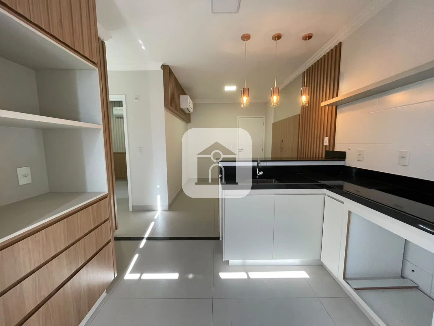 Alugar Apartamento / Padr&atilde;o em Uberl&acirc;ndia R$ 2.700,00 - Foto 4