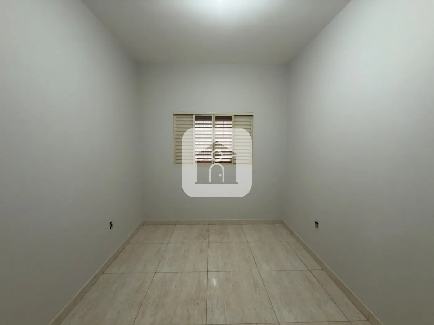 Alugar Casa / Padr&atilde;o em Uberl&acirc;ndia R$ 3.000,00 - Foto 10