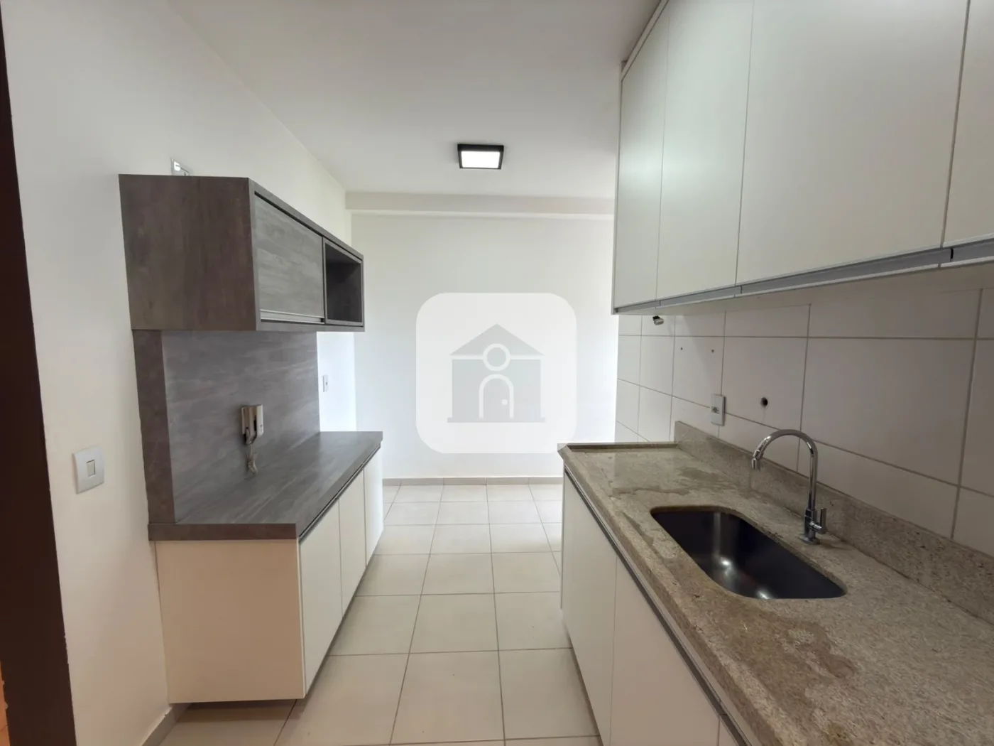 Alugar Apartamento / Padr&atilde;o em Uberlandia R$ 6.500,00 - Foto 7