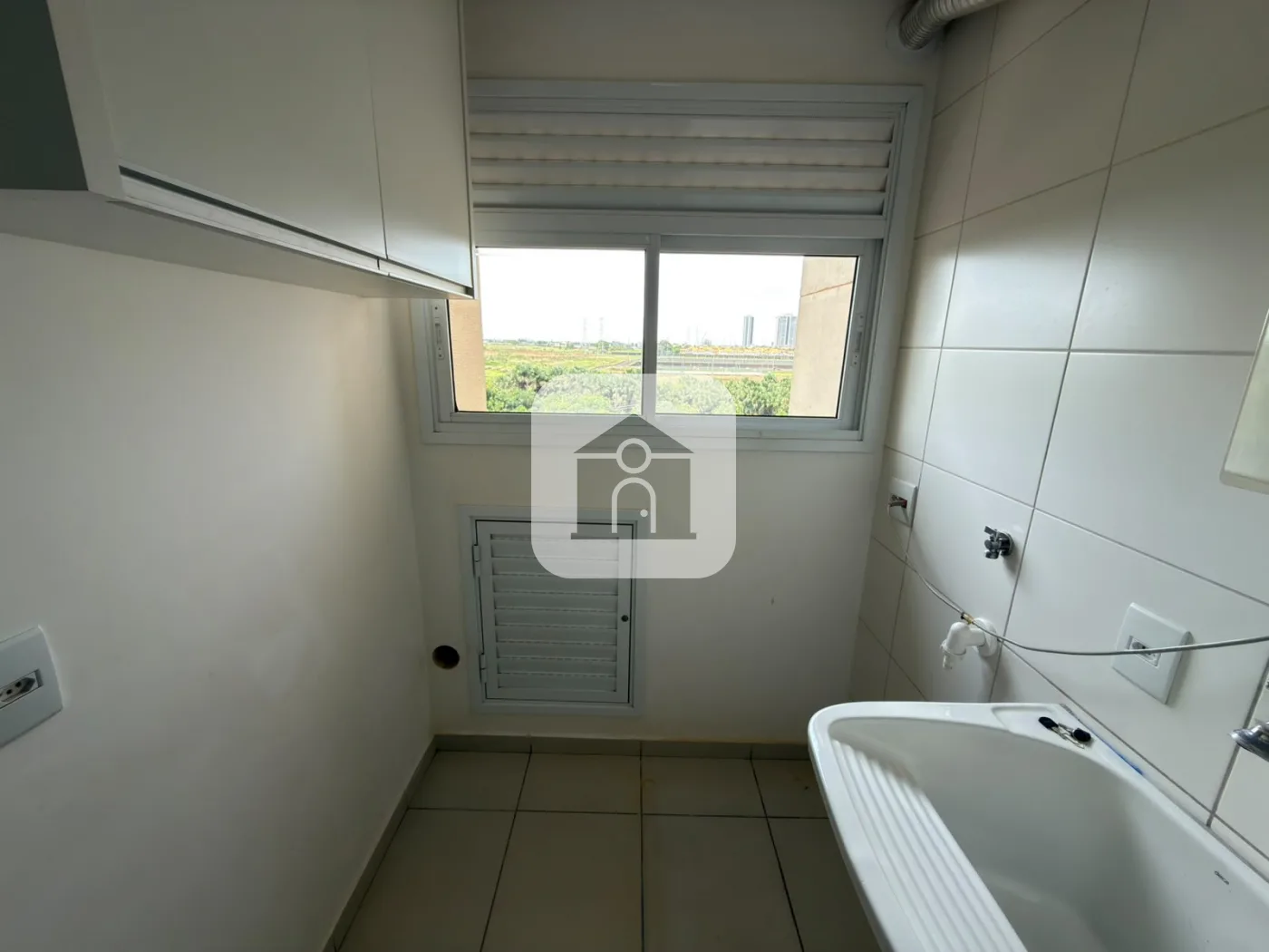 Alugar Apartamento / Padr&atilde;o em Uberlandia R$ 6.500,00 - Foto 10