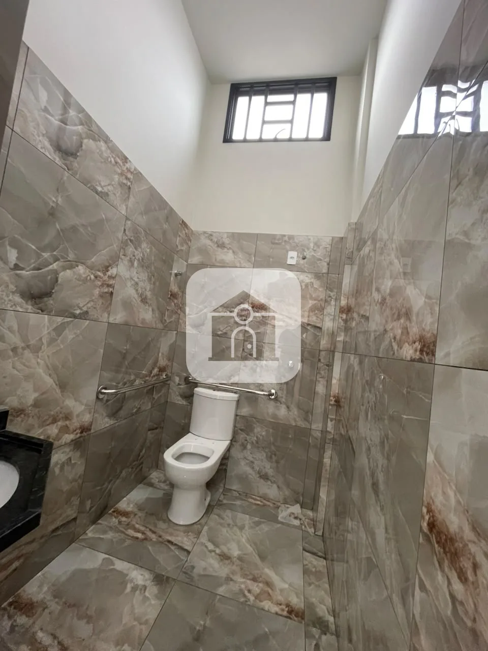 Alugar Comercial / Galp&atilde;o em Uberl&acirc;ndia R$ 7.000,00 - Foto 8