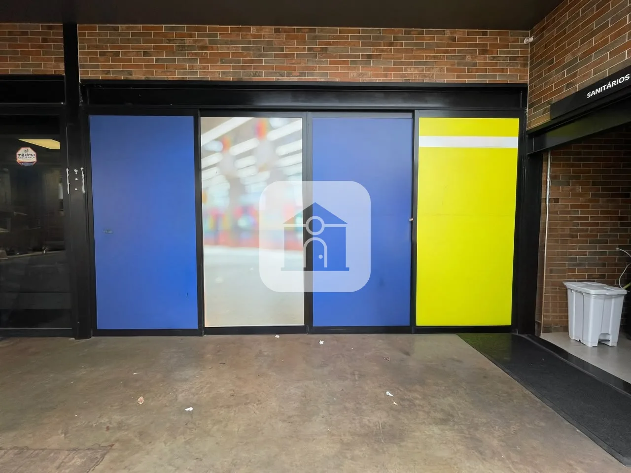 Alugar Comercial / Loja em Uberl&acirc;ndia R$ 3.000,00 - Foto 1