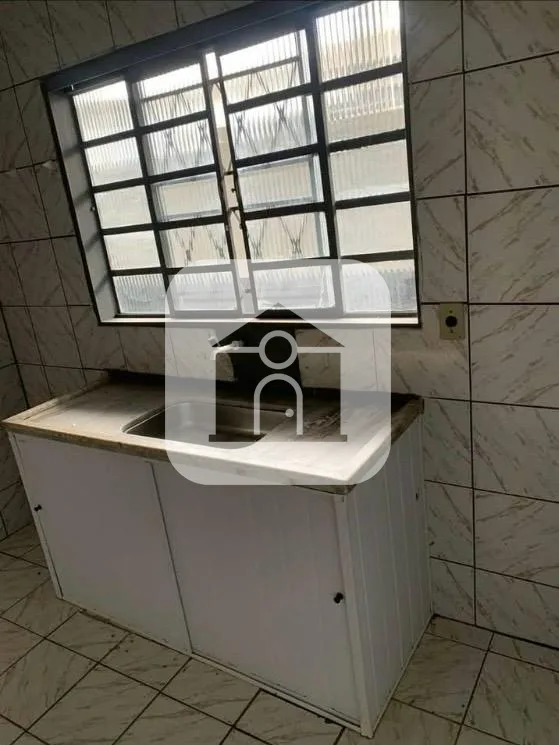 Alugar Casa / Col&ocirc;nia em Uberl&acirc;ndia R$ 1.100,00 - Foto 4