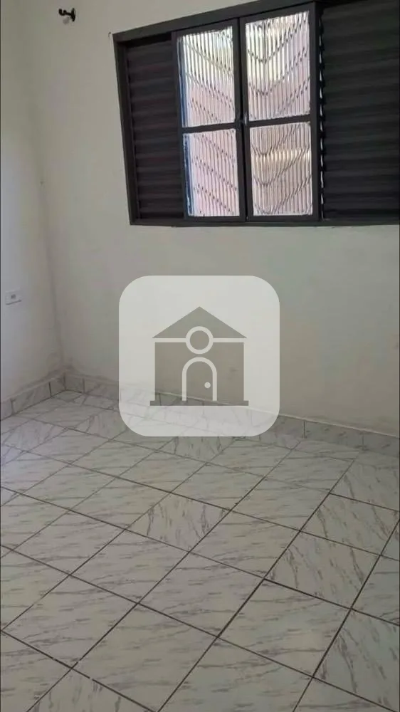 Alugar Casa / Col&ocirc;nia em Uberl&acirc;ndia R$ 1.100,00 - Foto 5