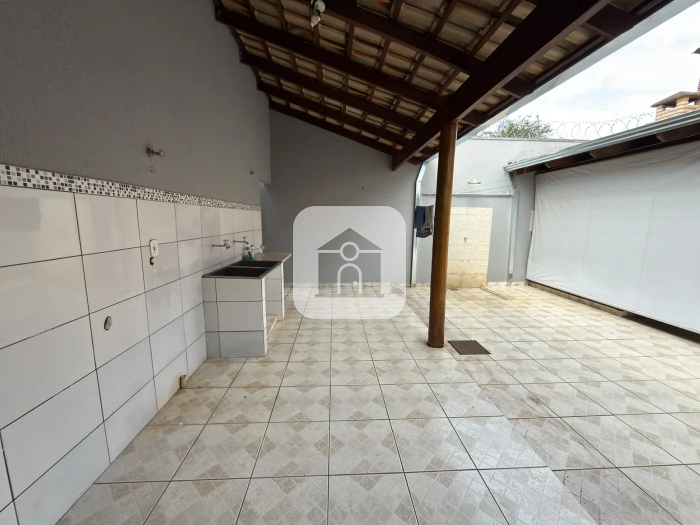 Alugar Casa / Padr&atilde;o em Uberl&acirc;ndia R$ 2.800,00 - Foto 23